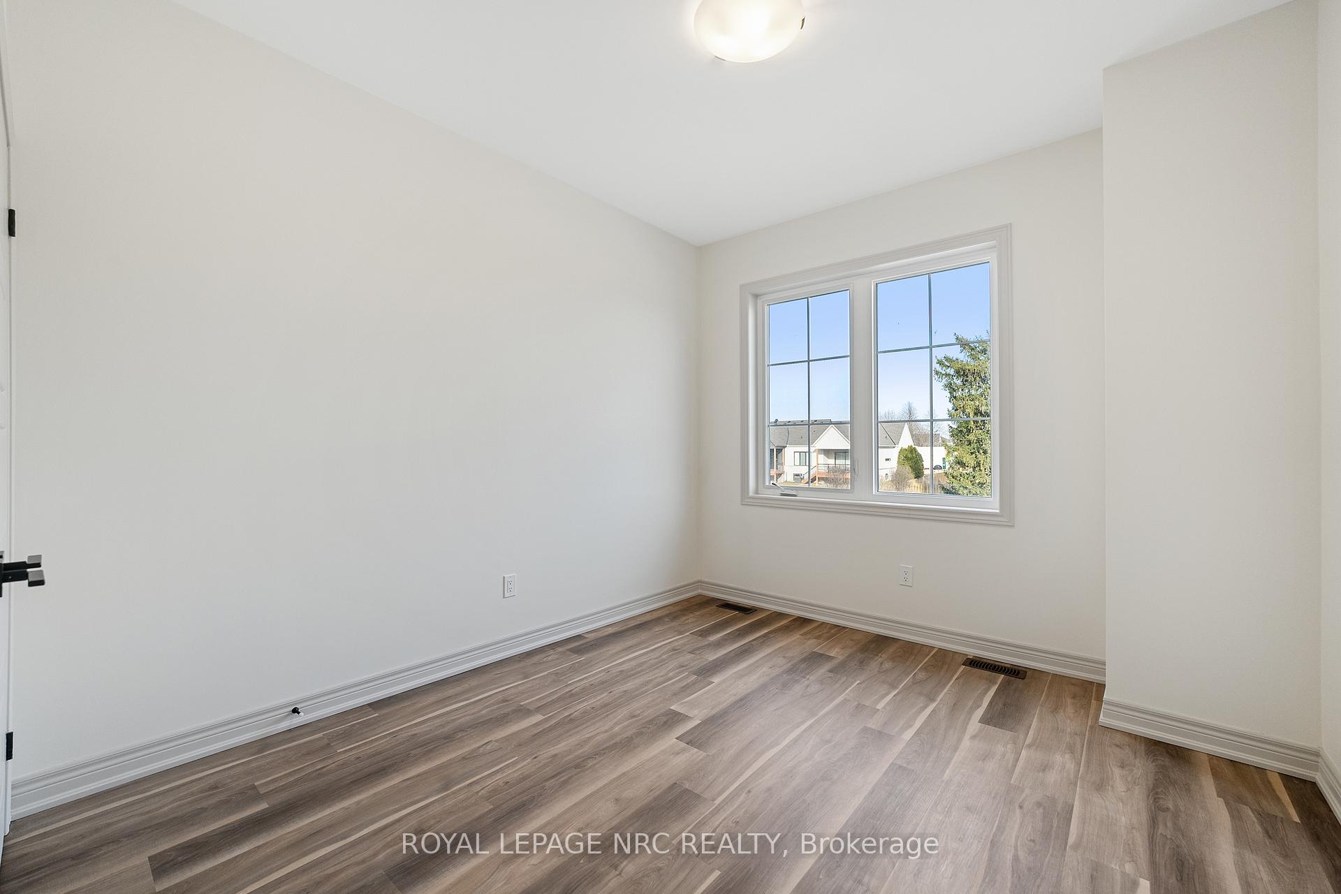 Photo 31 of 29 Beaverloch Drive, Thorold, Confederation Heights — HOMEH
