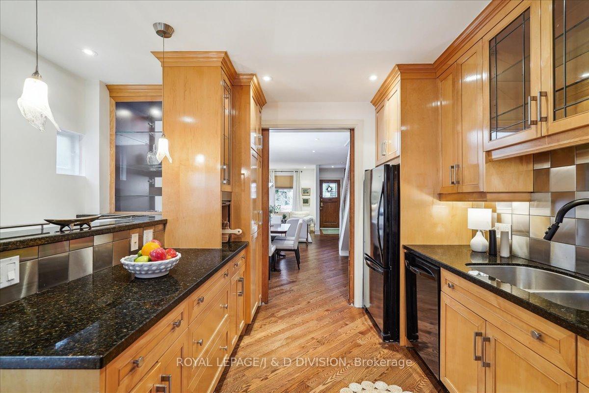 Photo 18 of 41 Fielding Avenue, Toronto, Danforth — HOMEH
