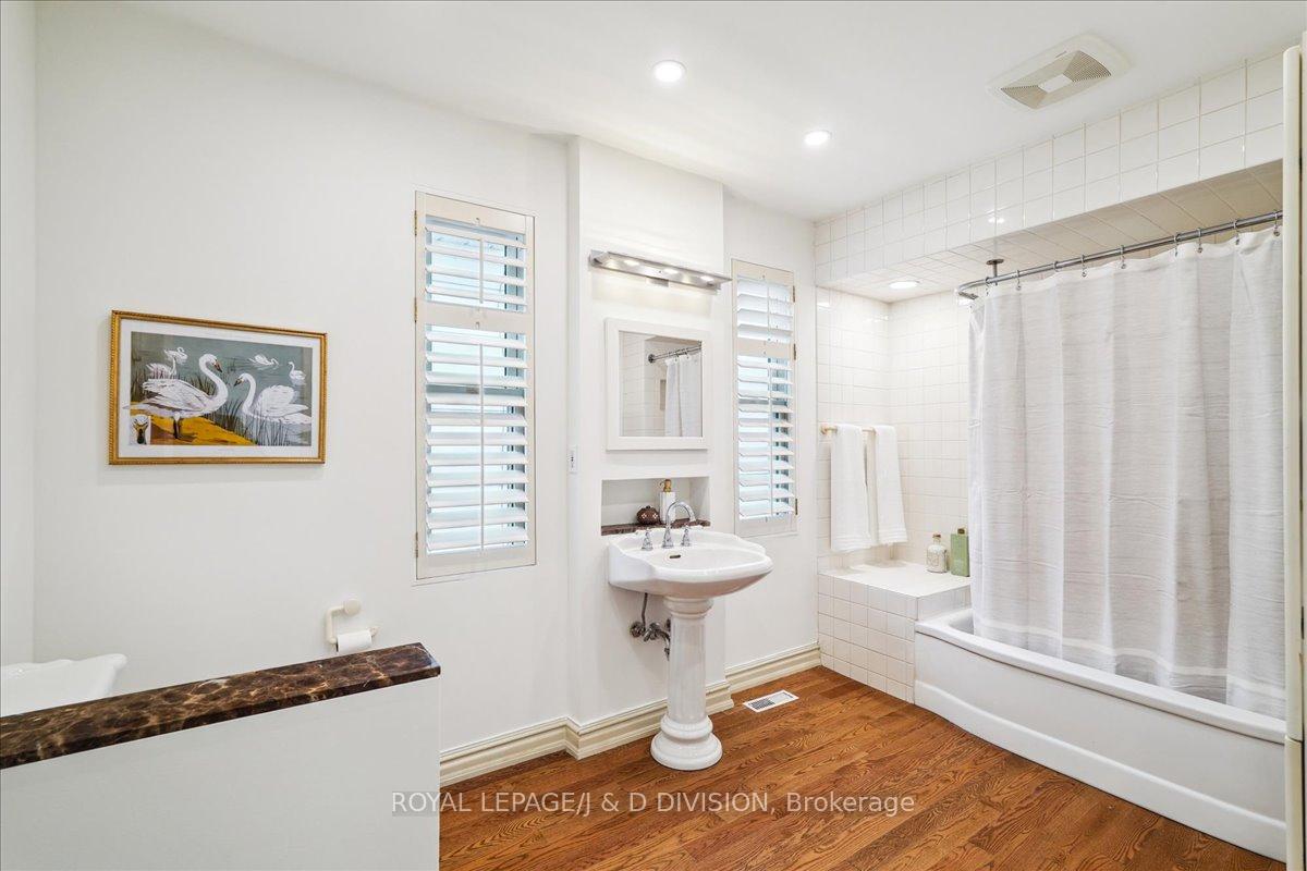 Photo 25 of 41 Fielding Avenue, Toronto, Danforth — HOMEH