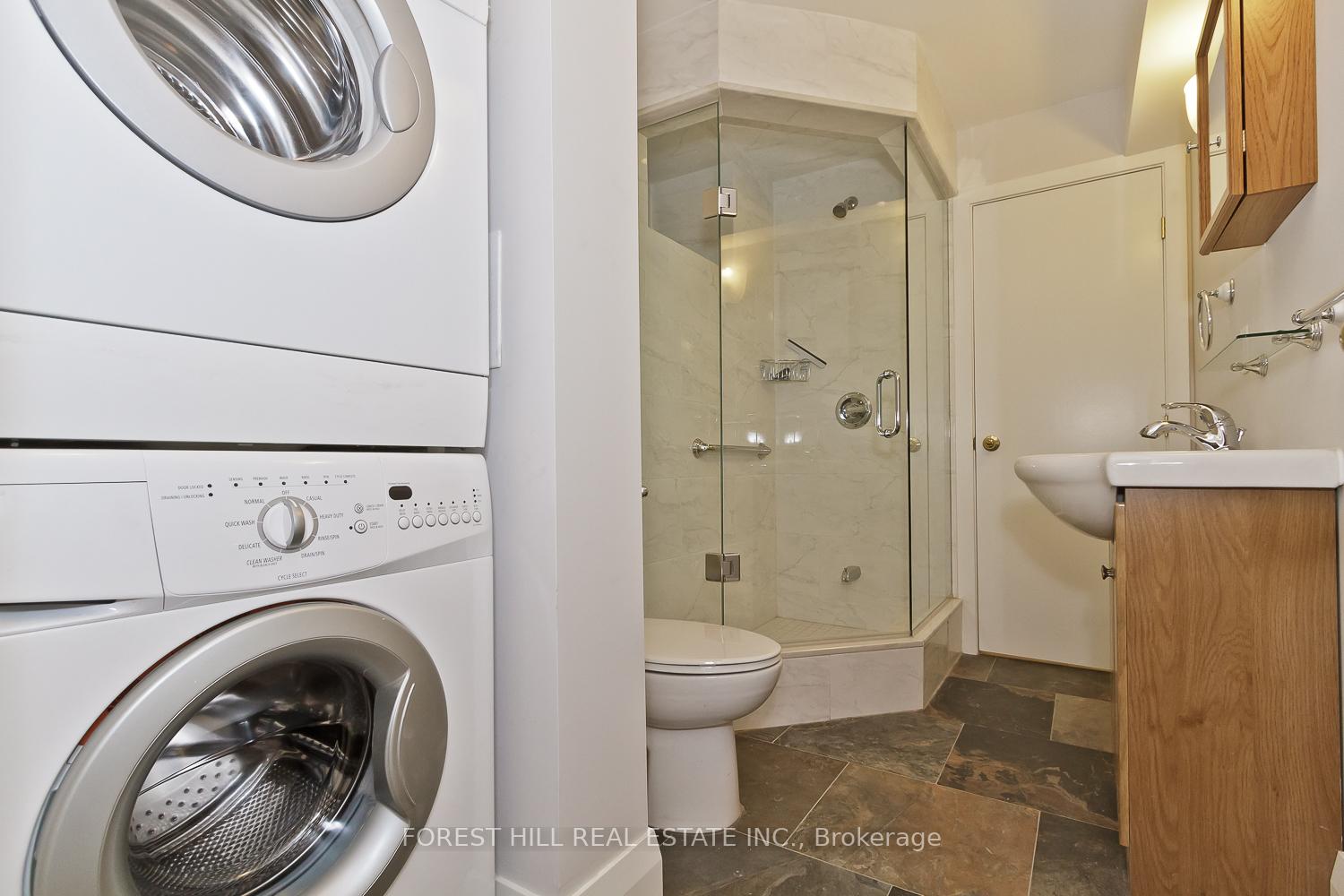 Photo 3 of Unit Bsmnt, 624 Huron Street, Toronto, The Annex — HOMEH
