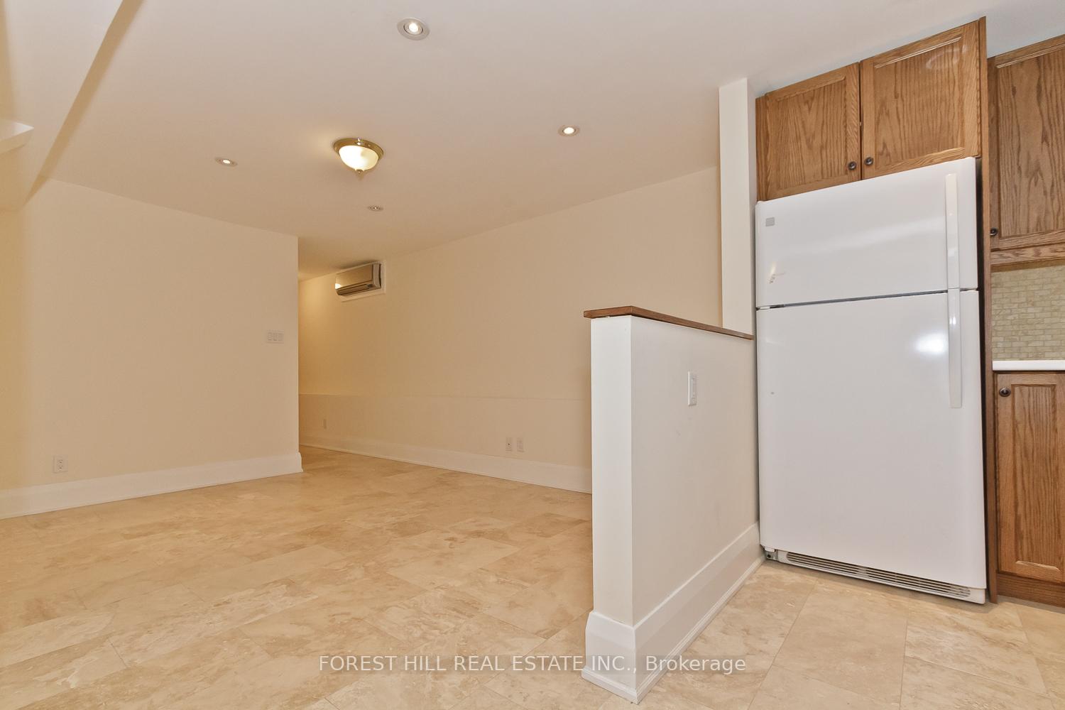 Photo 8 of Unit Bsmnt, 624 Huron Street, Toronto, The Annex — HOMEH