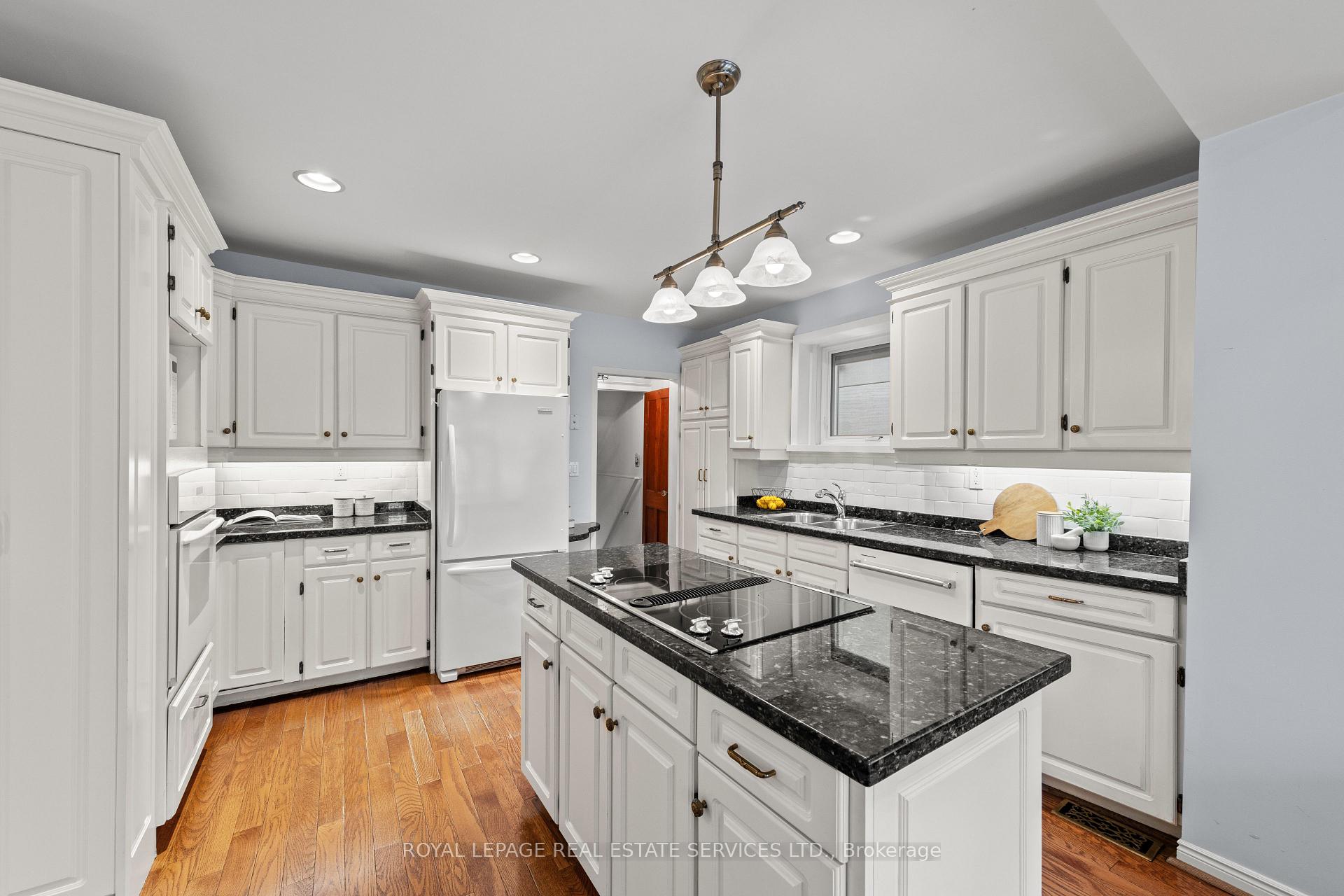 Photo 21 of 208 Glenforest Road, Toronto, Lawrence Park North — HOMEH