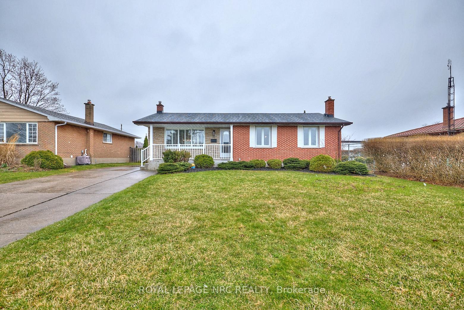 Photo 2 of 75 Rose Avenue, Thorold, Thorold Downtown — HOMEH