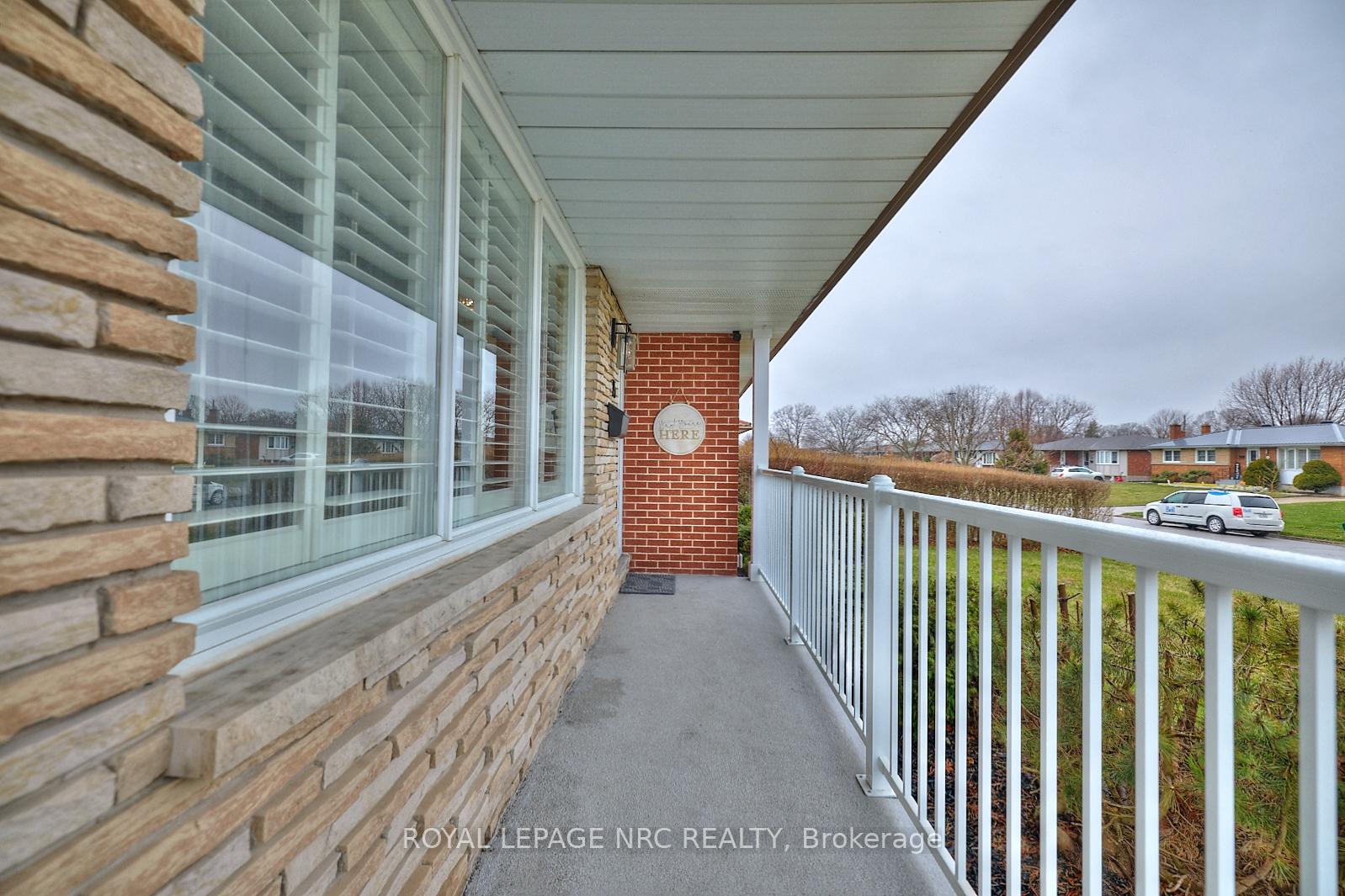 Photo 3 of 75 Rose Avenue, Thorold, Thorold Downtown — HOMEH