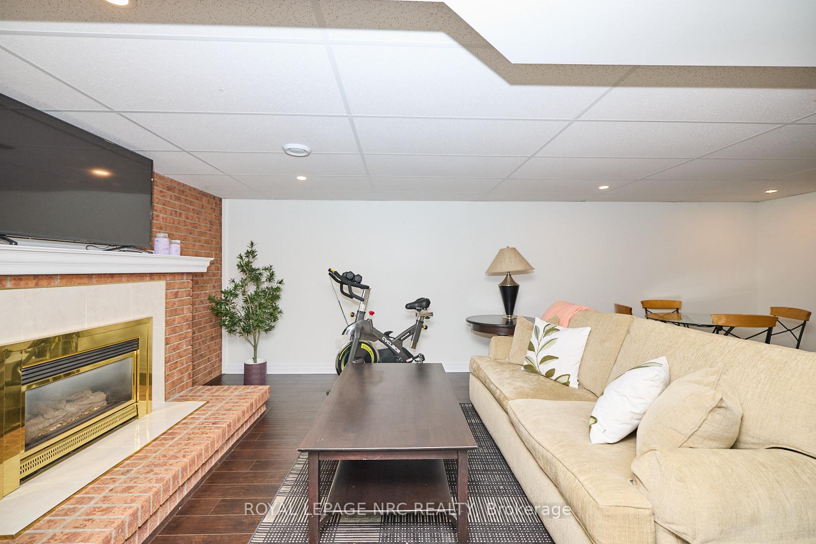 Photo 34 of 75 Rose Avenue, Thorold, Thorold Downtown — HOMEH