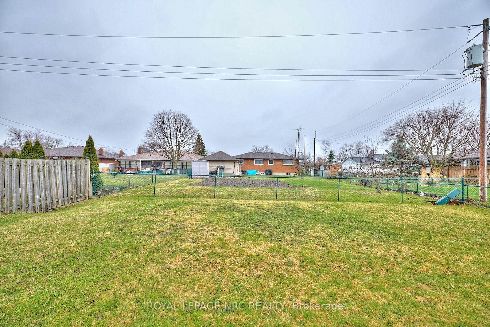 Photo 39 of 75 Rose Avenue, Thorold, Thorold Downtown — HOMEH