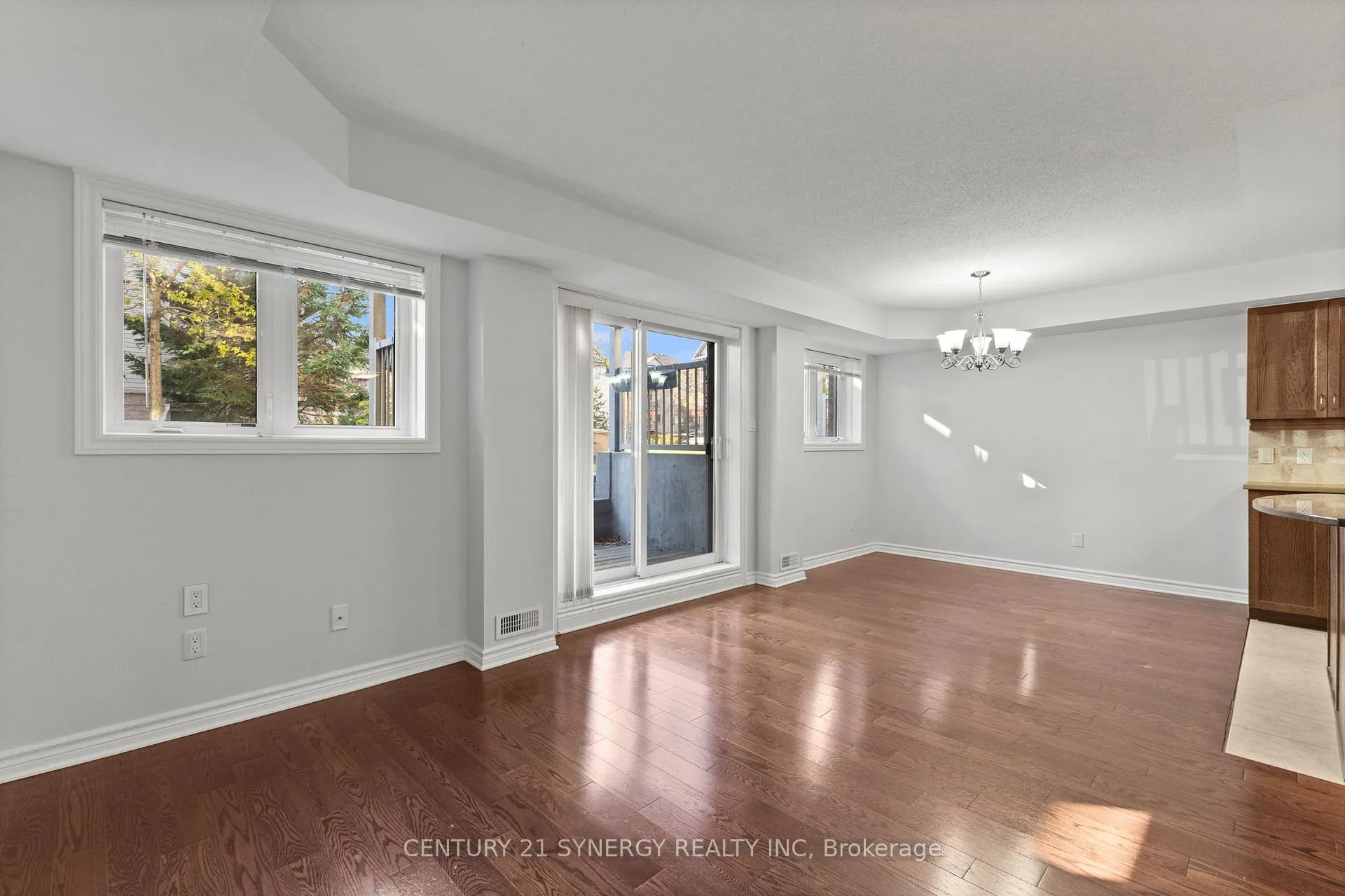 Photo 4 of Unit 2, 38 Barnstone Drive, Ottawa, Barrhaven East — HOMEH