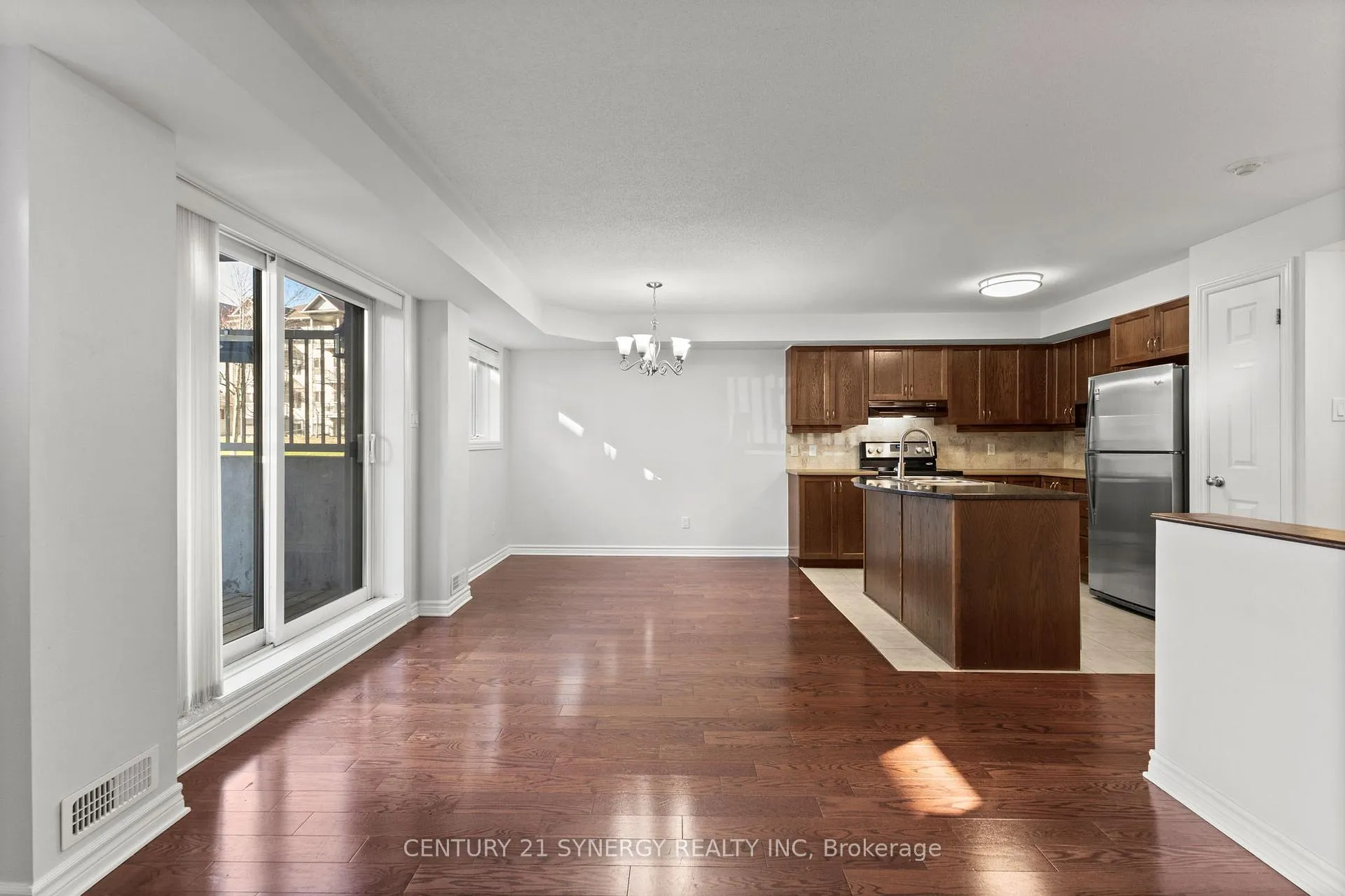 Photo 5 of Unit 2, 38 Barnstone Drive, Ottawa, Barrhaven East — HOMEH