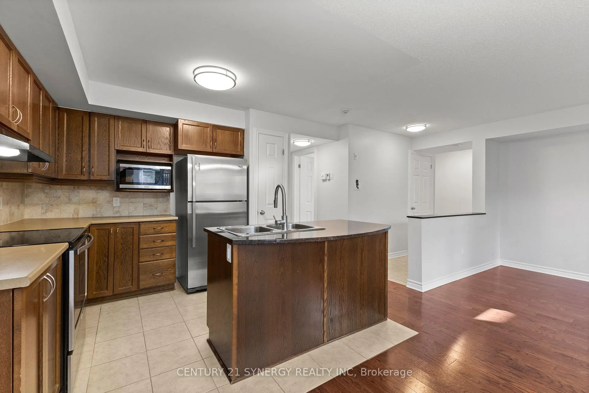 Photo 10 of Unit 2, 38 Barnstone Drive, Ottawa, Barrhaven East — HOMEH