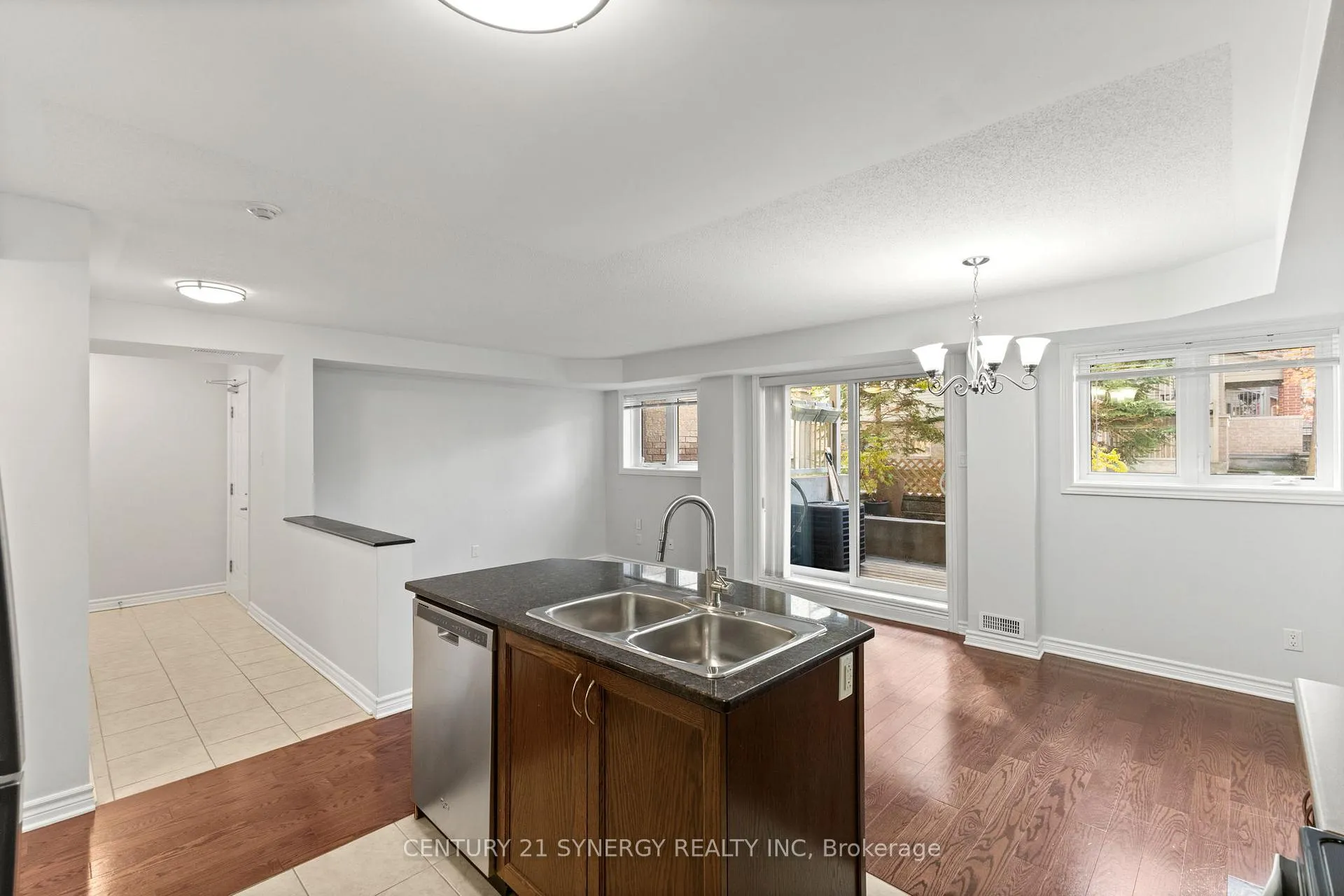 Photo 11 of Unit 2, 38 Barnstone Drive, Ottawa, Barrhaven East — HOMEH