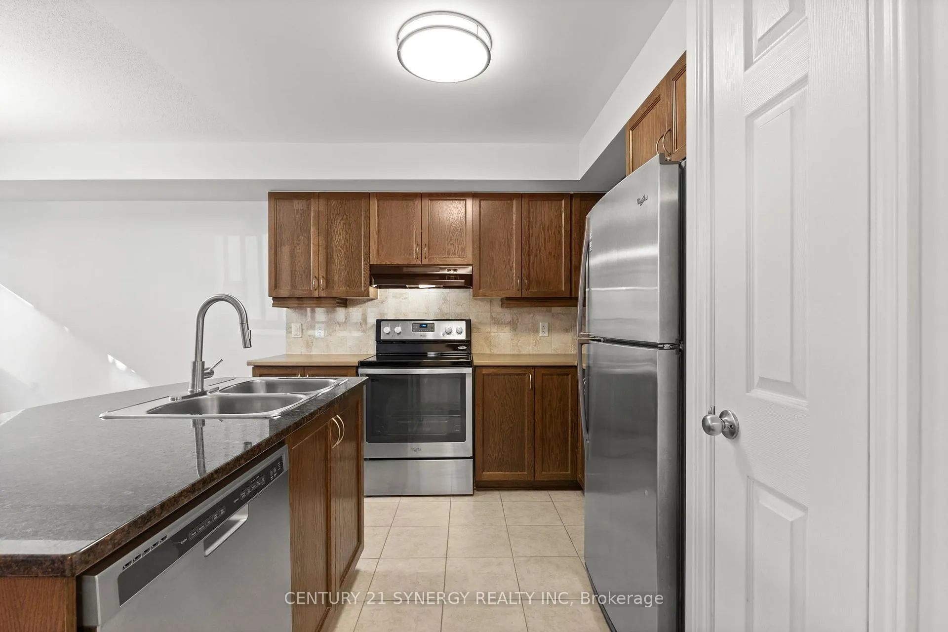 Photo 12 of Unit 2, 38 Barnstone Drive, Ottawa, Barrhaven East — HOMEH