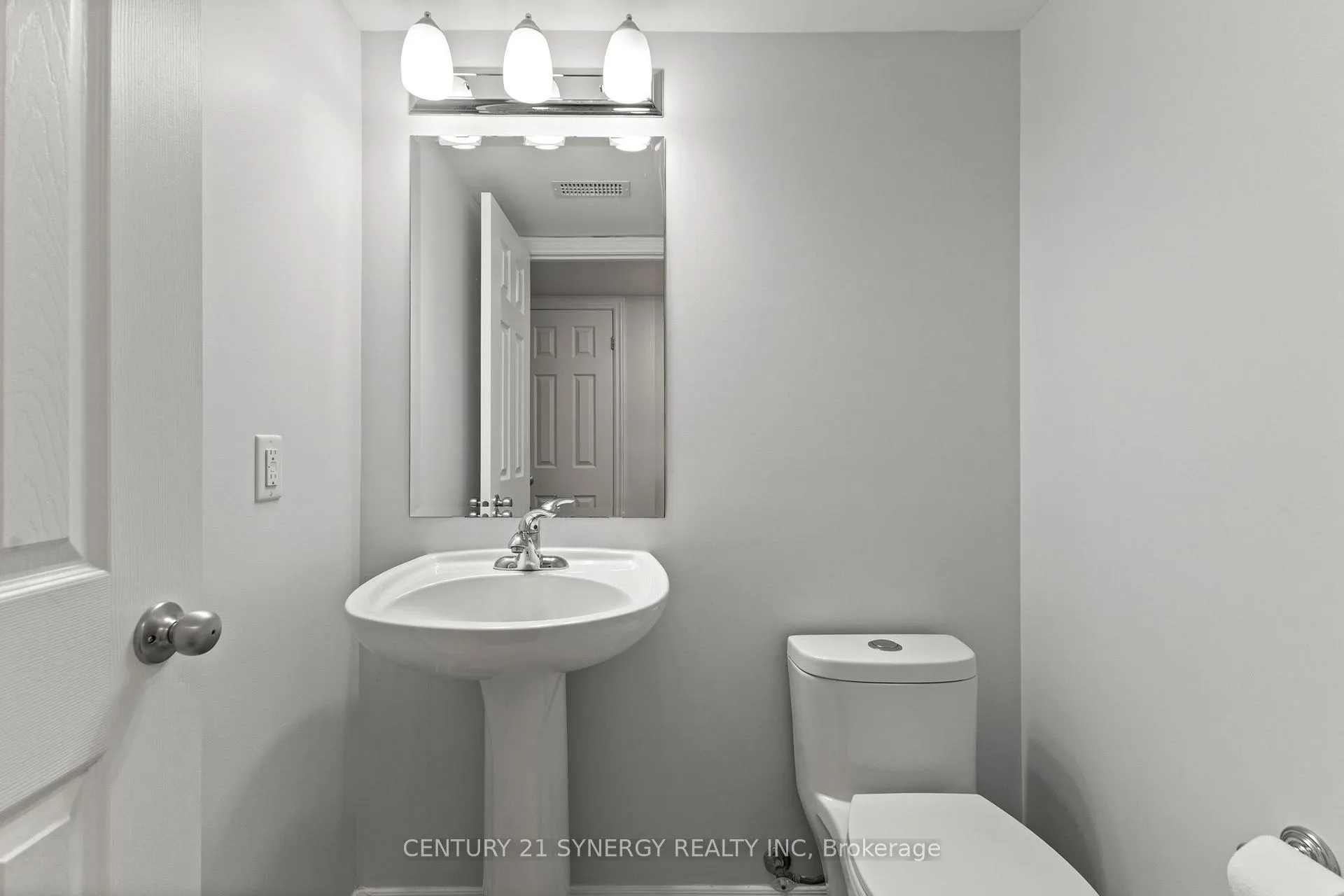 Photo 14 of Unit 2, 38 Barnstone Drive, Ottawa, Barrhaven East — HOMEH