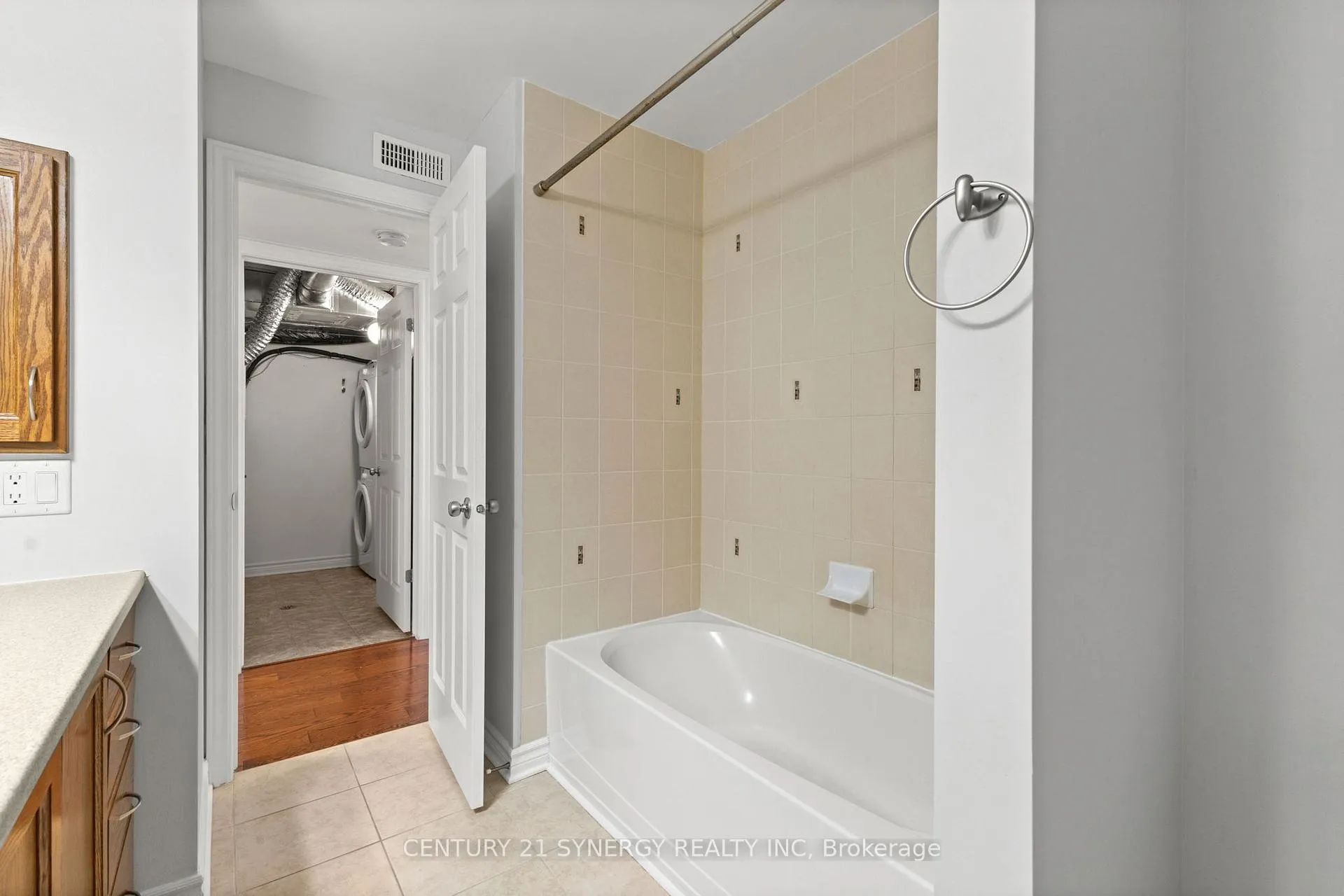 Photo 21 of Unit 2, 38 Barnstone Drive, Ottawa, Barrhaven East — HOMEH