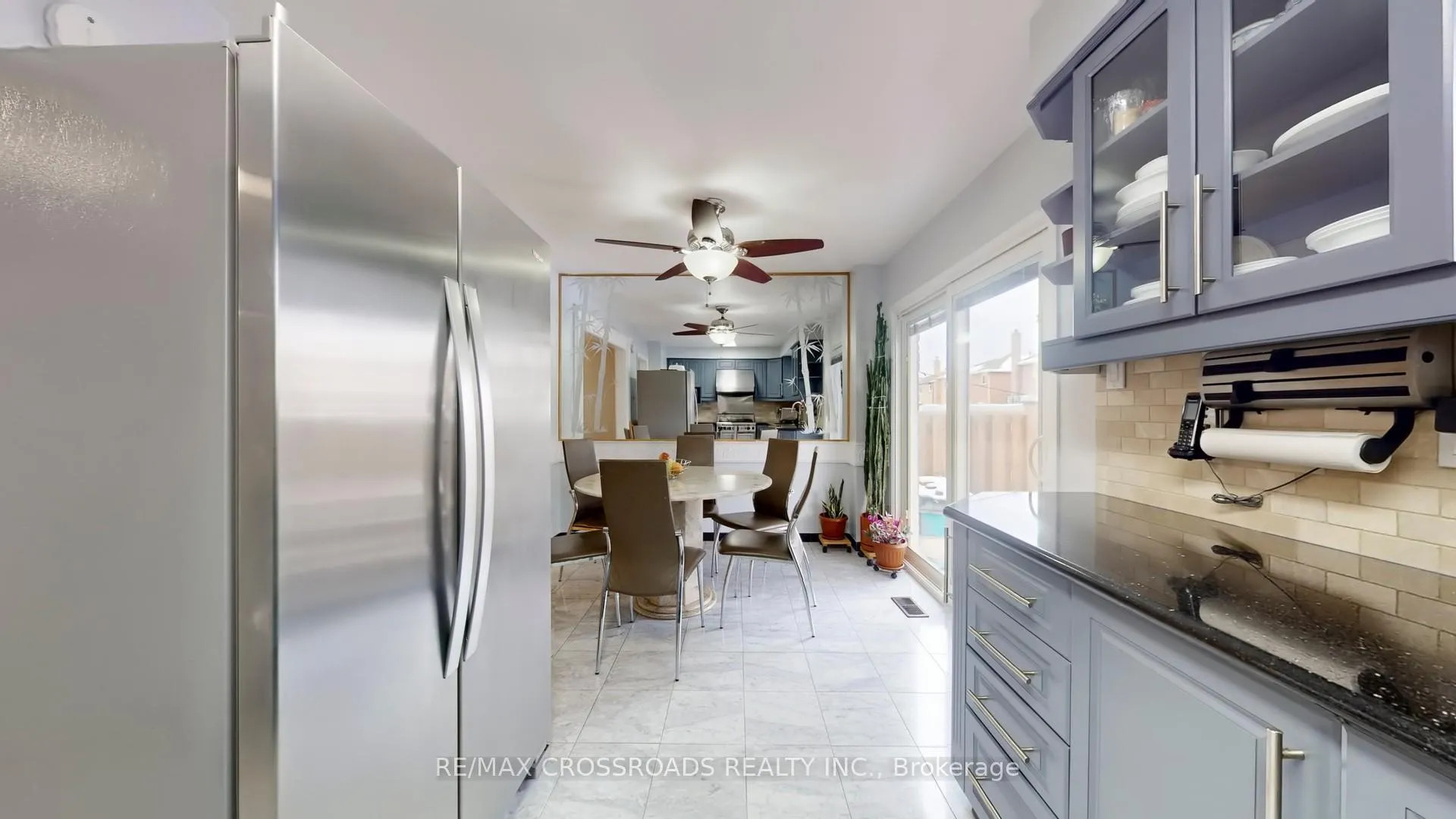 Photo 13 of 25 Rowe Court, Markham, Middlefield — HOMEH