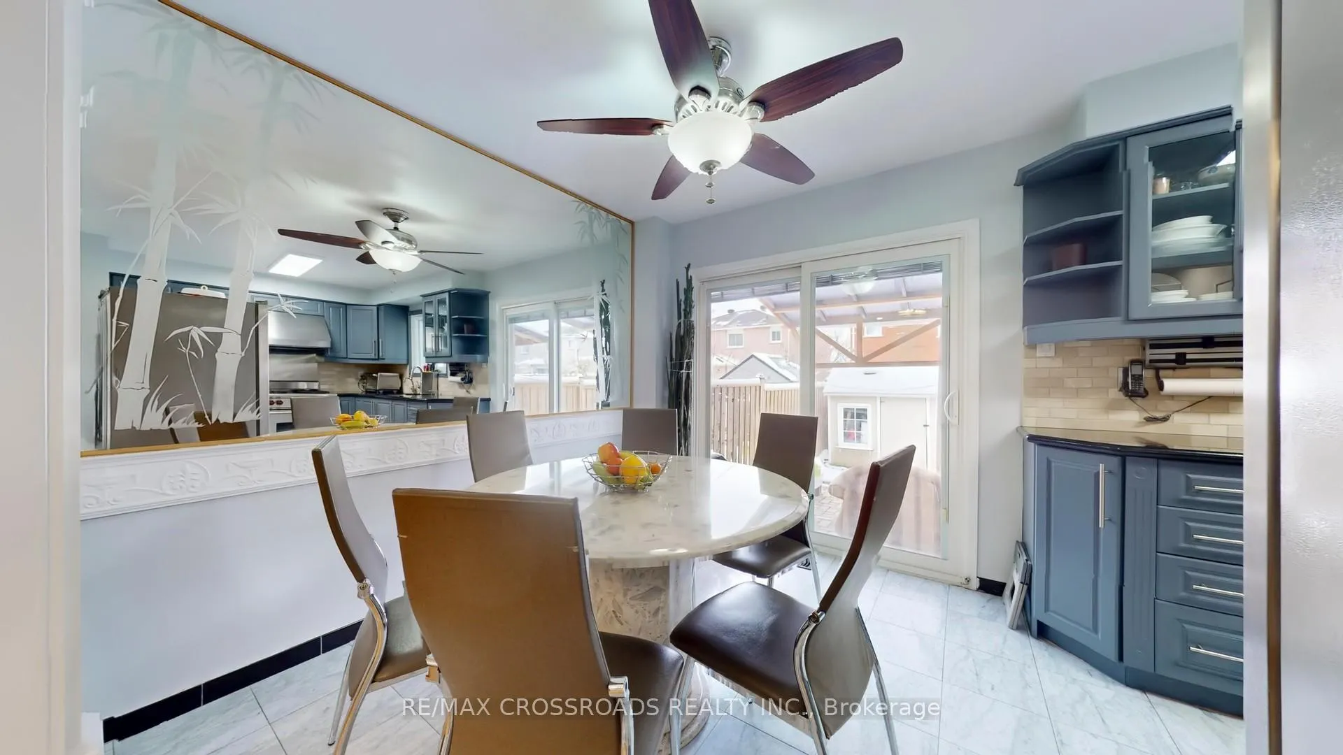 Photo 16 of 25 Rowe Court, Markham, Middlefield — HOMEH