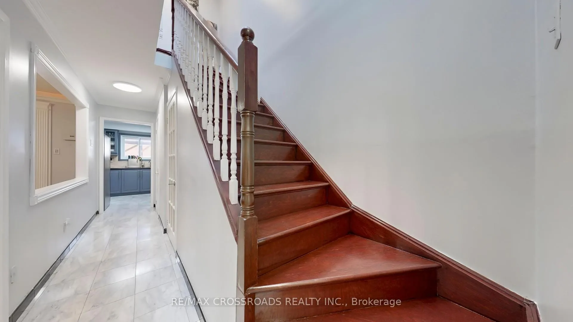 Photo 22 of 25 Rowe Court, Markham, Middlefield — HOMEH