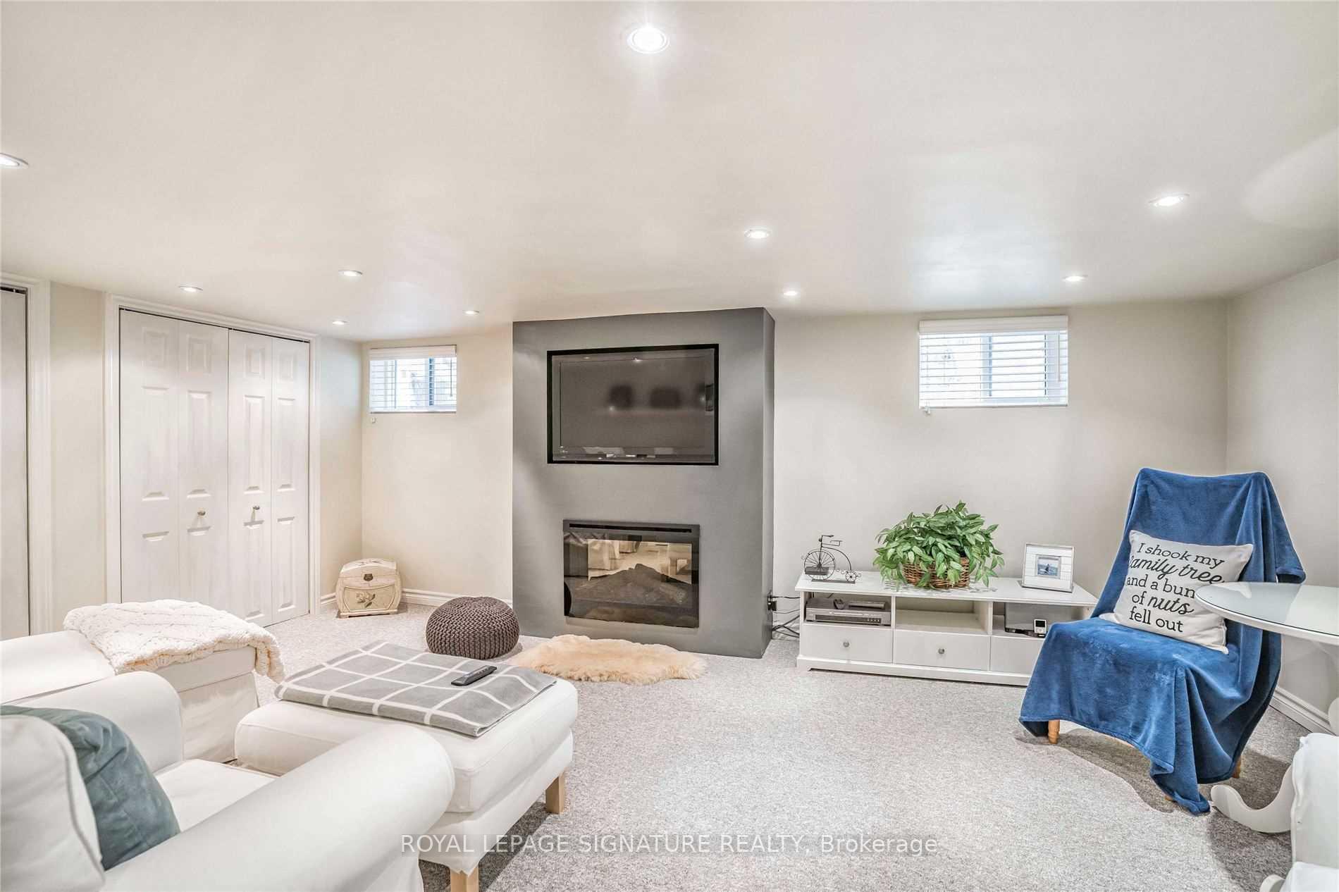 Photo 15 of 20 Roblin Avenue, Toronto, East York — HOMEH