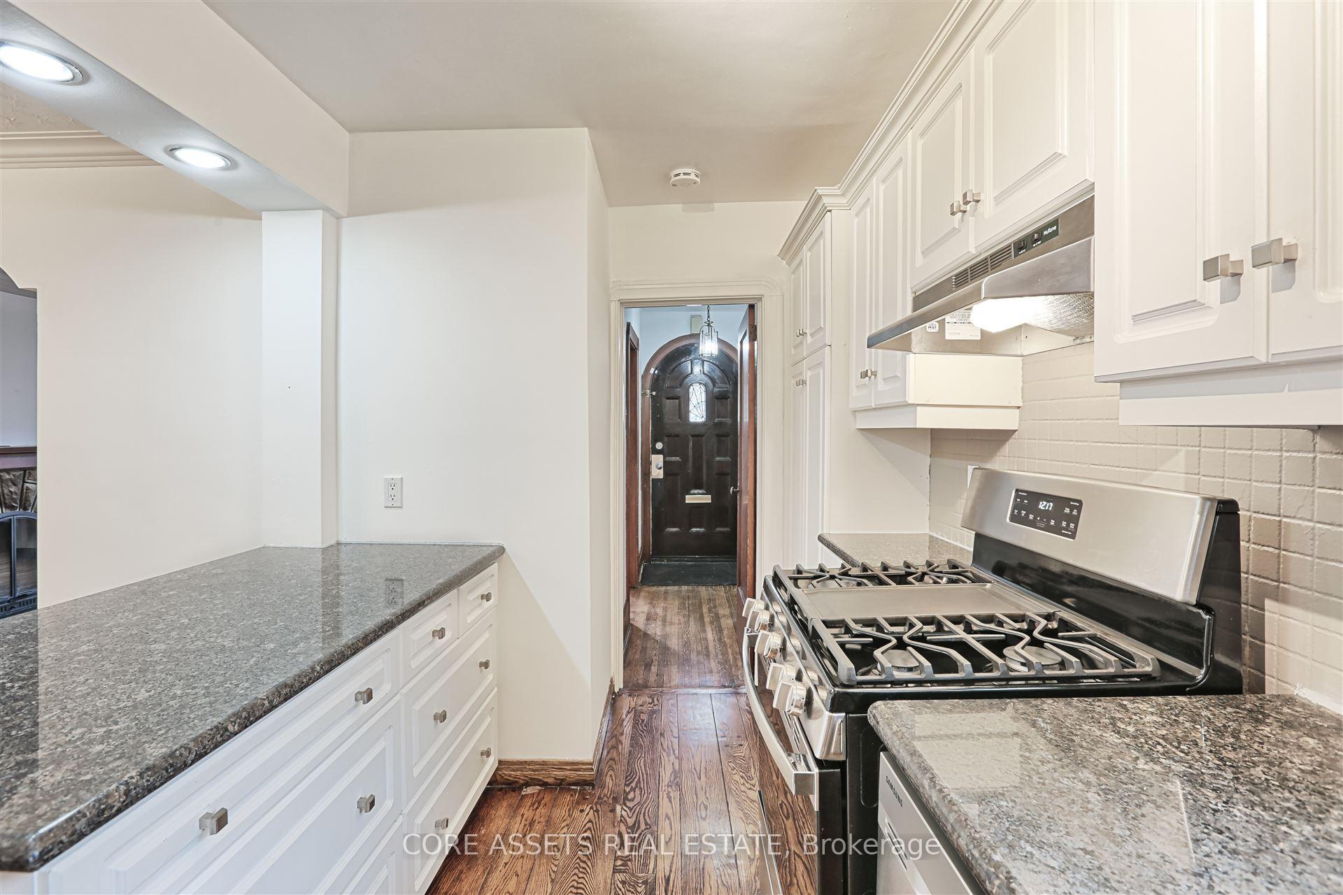 Photo 4 of 8 Park Hill Road, Toronto, Forest Hill North — HOMEH