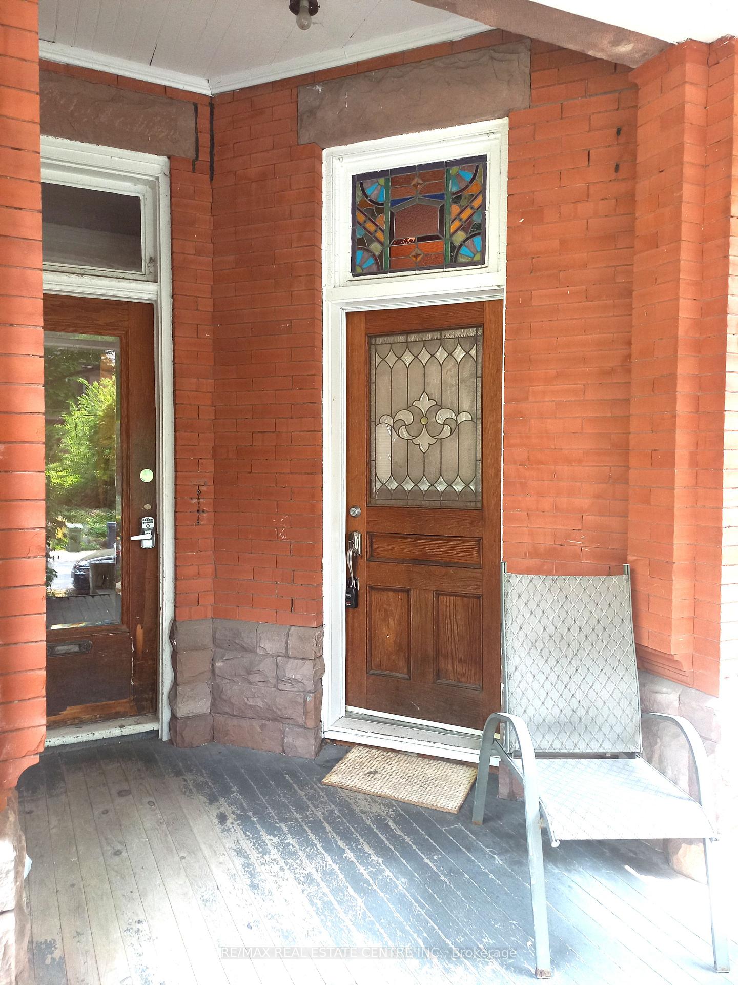 Photo 10 of Unit 1, 129 Walmer Road, Toronto, The Annex — HOMEH