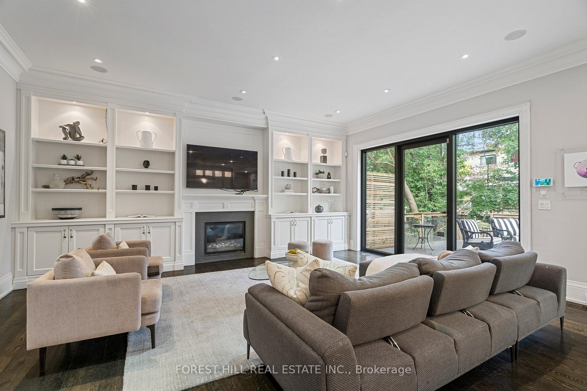 Photo 11 of 102 Carmichael Avenue, Toronto, Bedford Park-Nortown — HOMEH
