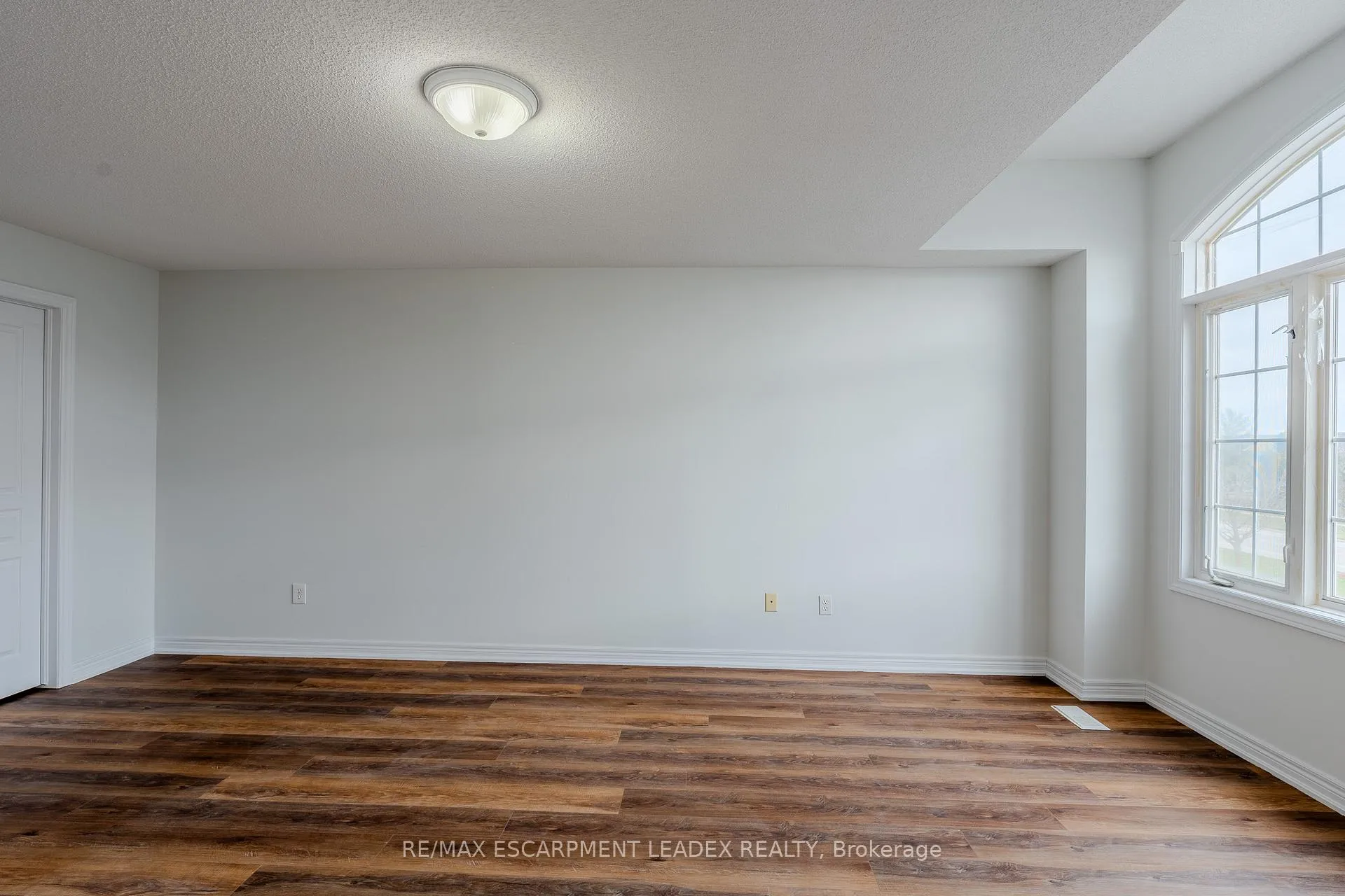 Photo 26 of 468 Stonehenge Drive, Hamilton, Meadowlands — HOMEH