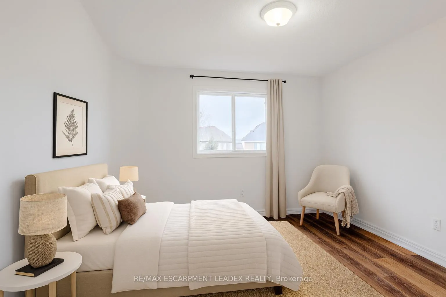 Photo 34 of 468 Stonehenge Drive, Hamilton, Meadowlands — HOMEH