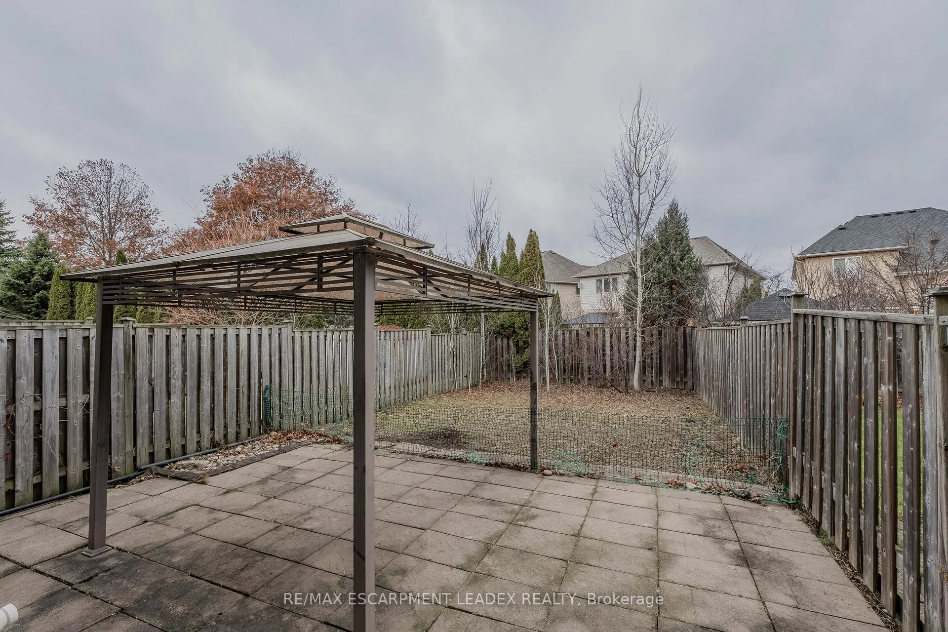 Photo 49 of 468 Stonehenge Drive, Hamilton, Meadowlands — HOMEH