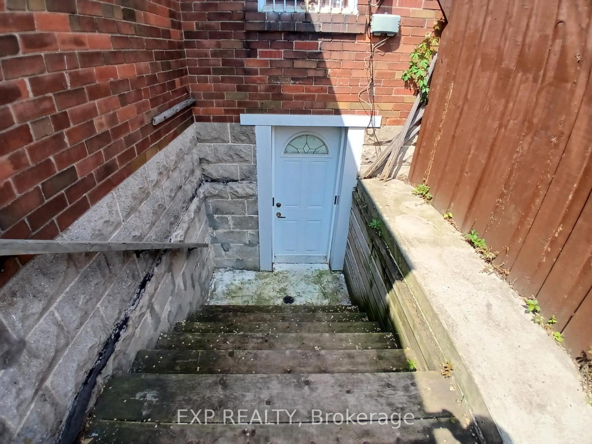 Photo 6 of Unit Lower, 1 Chilton Road, Toronto, East York — HOMEH