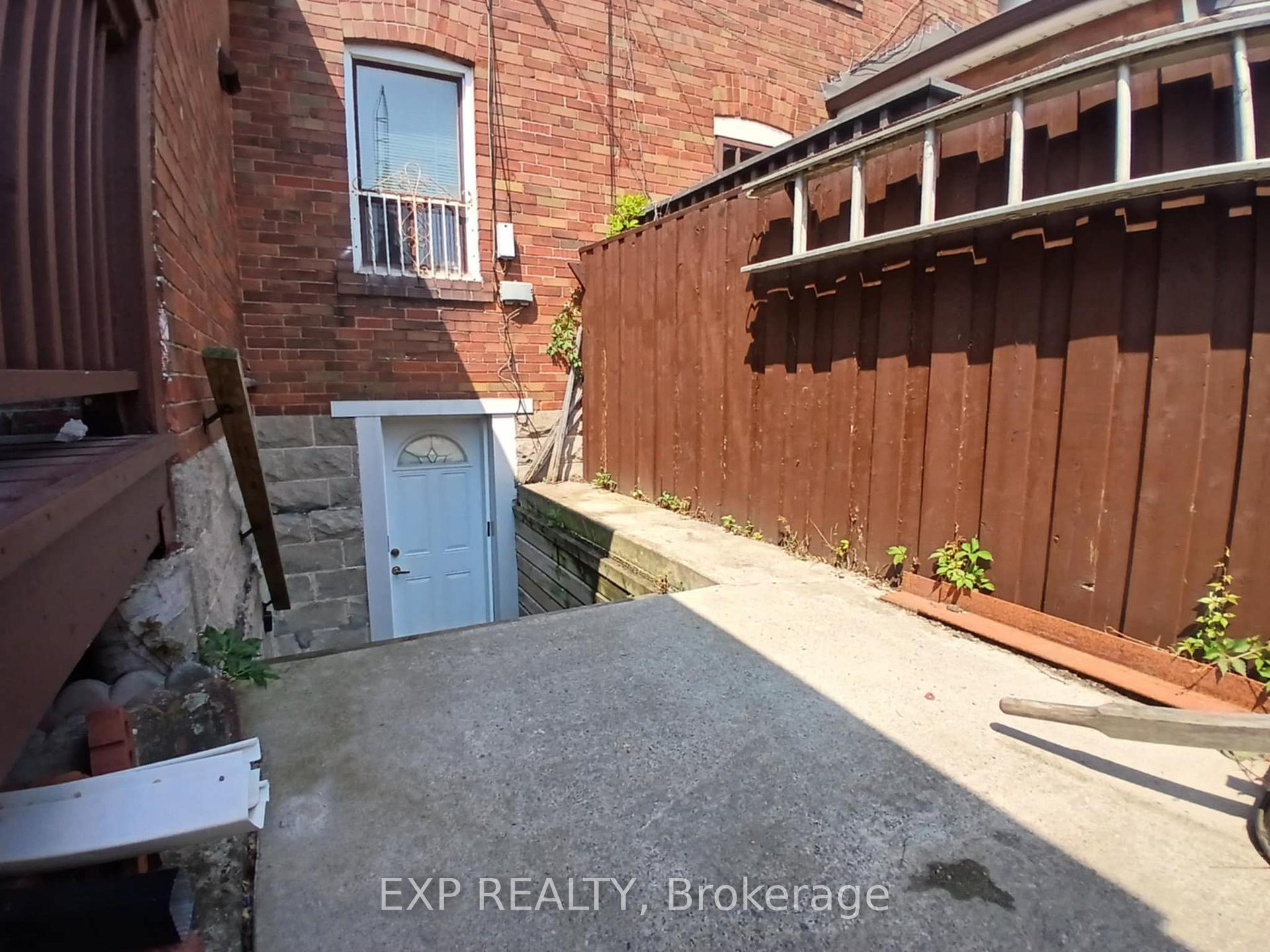 Photo 7 of Unit Lower, 1 Chilton Road, Toronto, East York — HOMEH