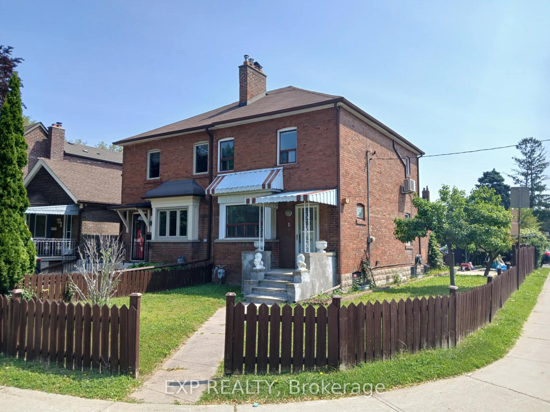 Photo 10 of Unit Lower, 1 Chilton Road, Toronto, East York — HOMEH