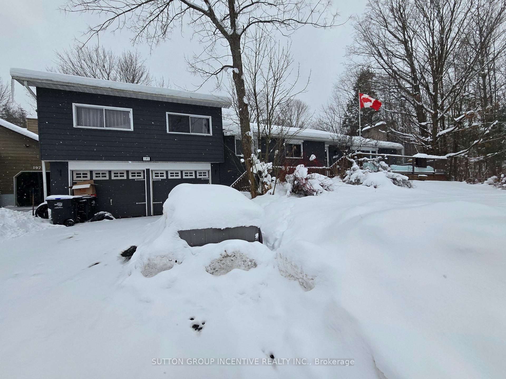 Front of 195 Bayview Avenue