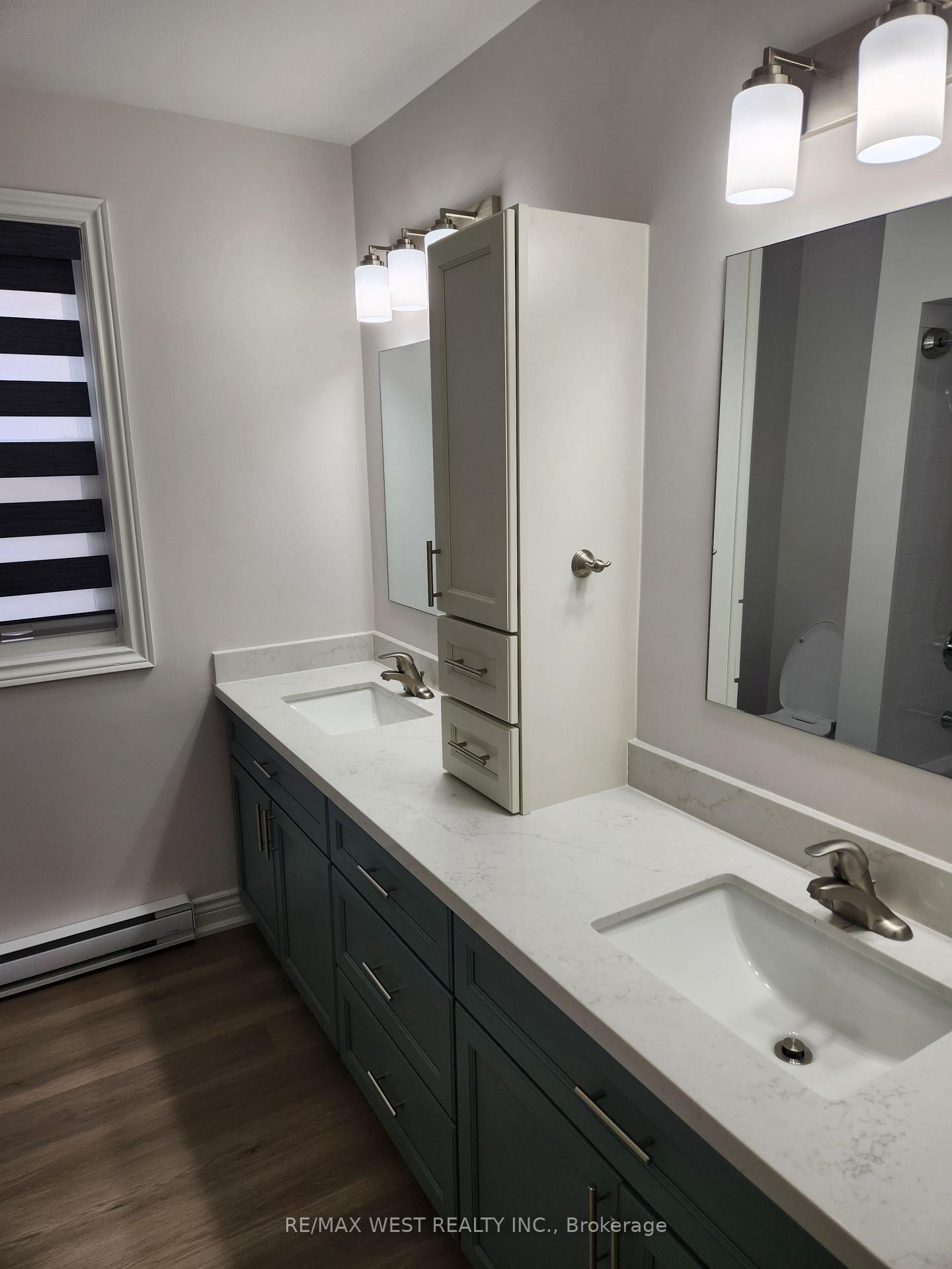 Photo 9 of Unit Upper, 992 St Clair Avenue W, Toronto, Oakwood Village — HOMEH
