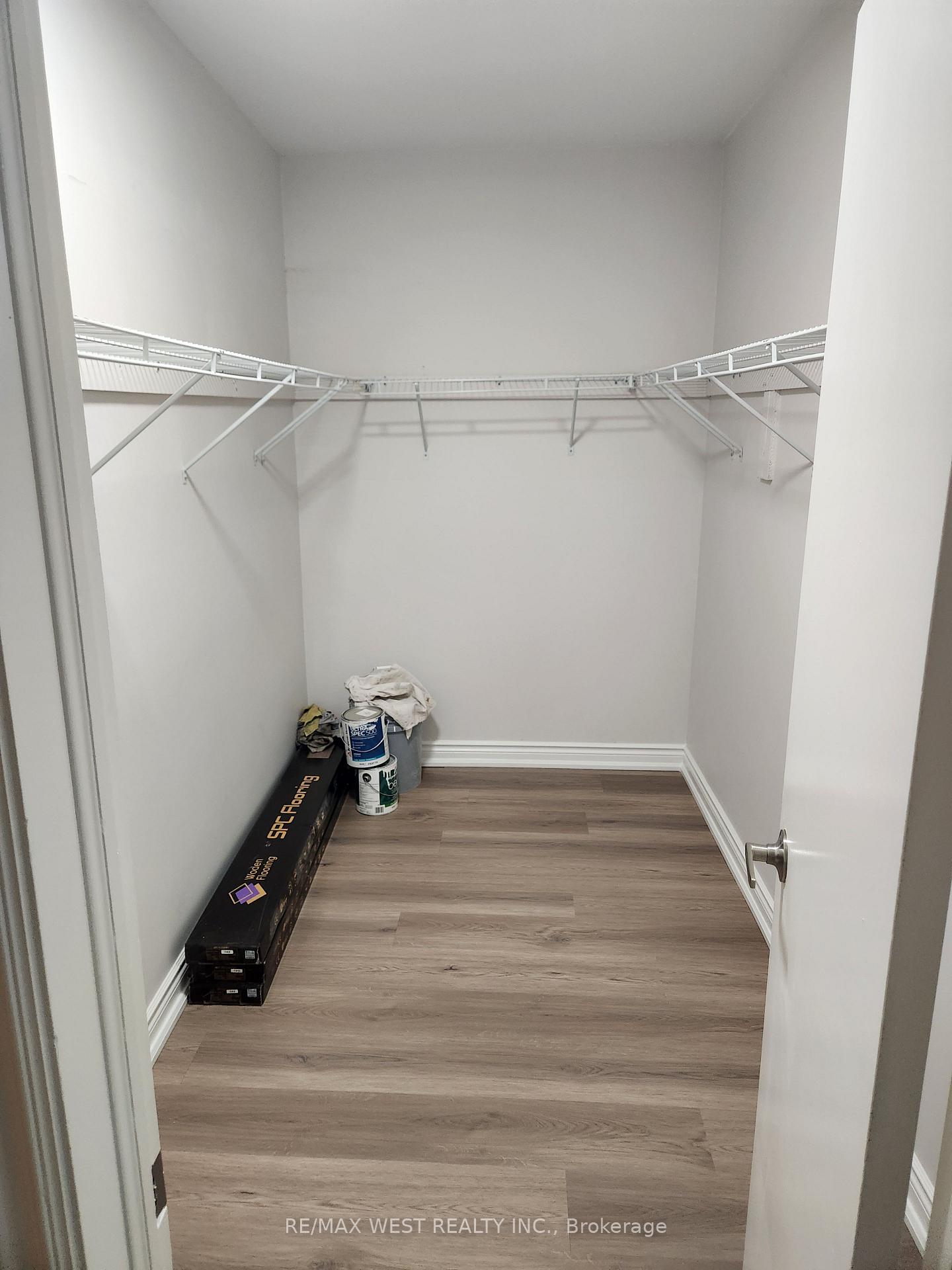Photo 11 of Unit Upper, 992 St Clair Avenue W, Toronto, Oakwood Village — HOMEH