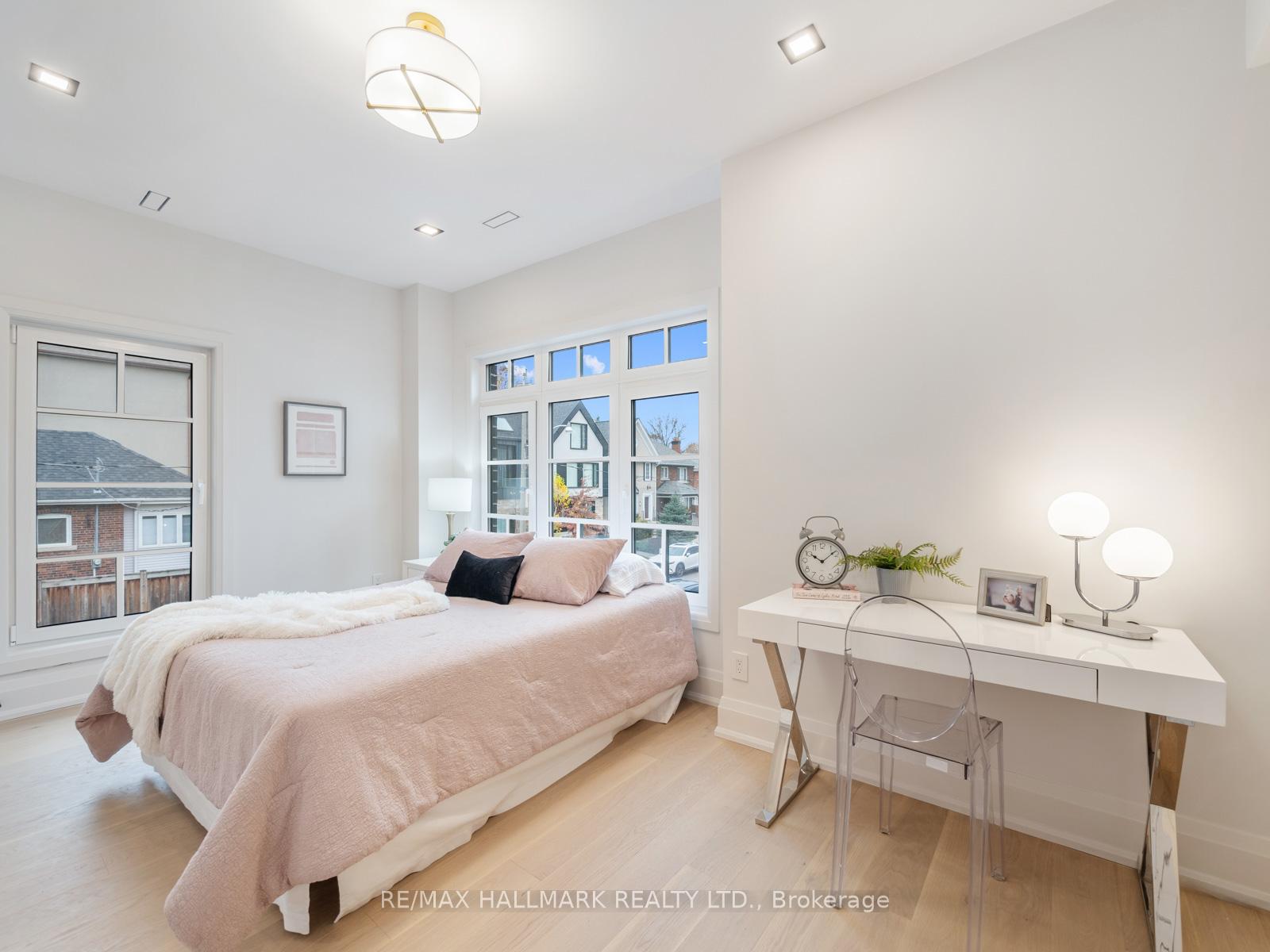 Photo 23 of 336 St Germain Avenue, Toronto, Lawrence Park North — HOMEH