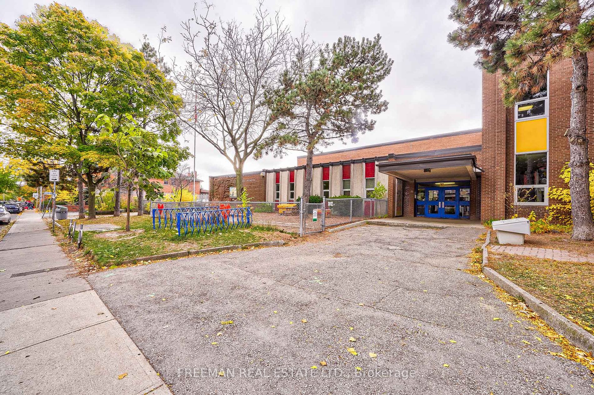 Photo 78 of 433 Manning Avenue, Toronto, Palmerston-Little Italy — HOMEH