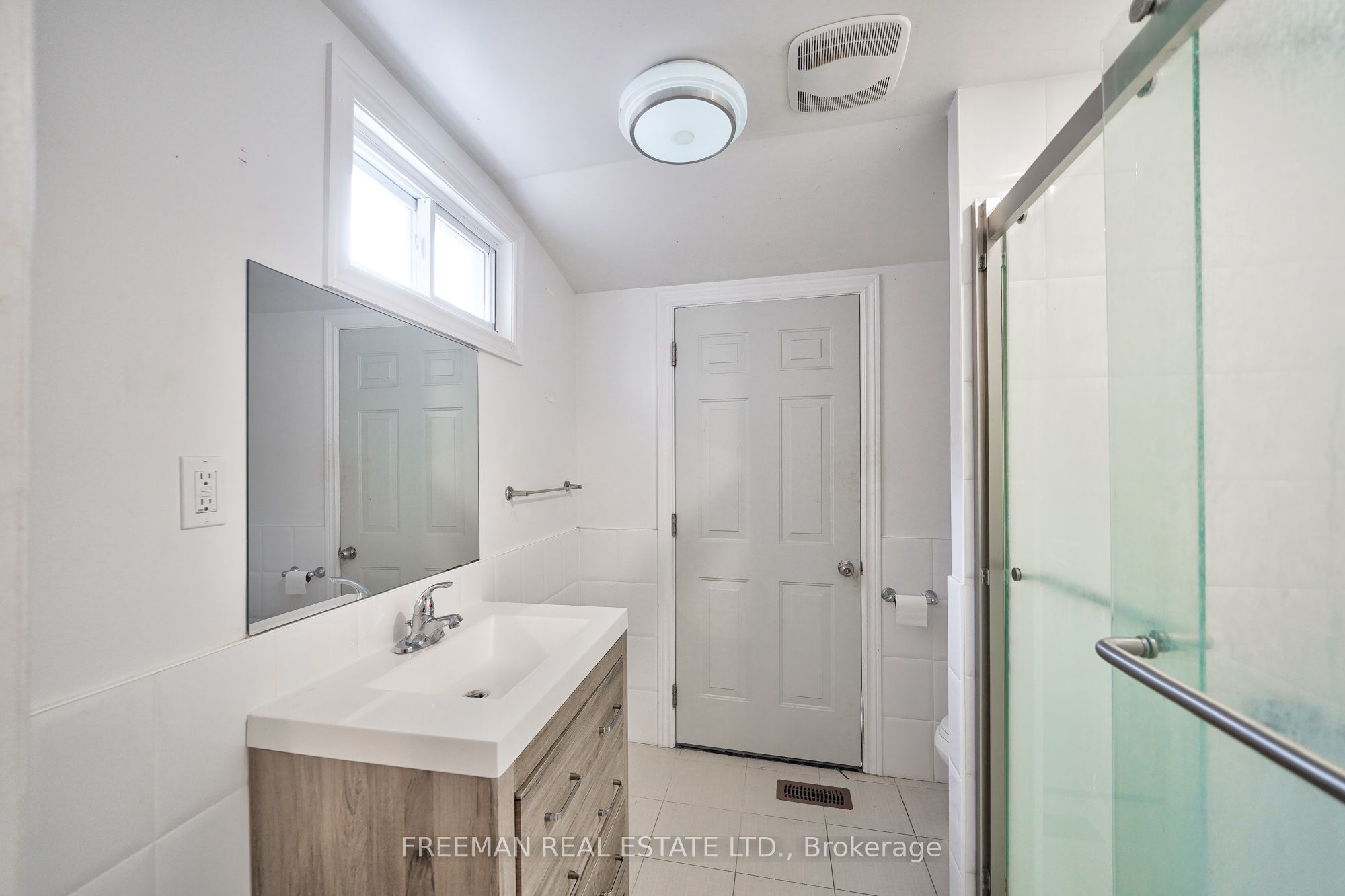 Photo 52 of 433 Manning Avenue, Toronto, Palmerston-Little Italy — HOMEH