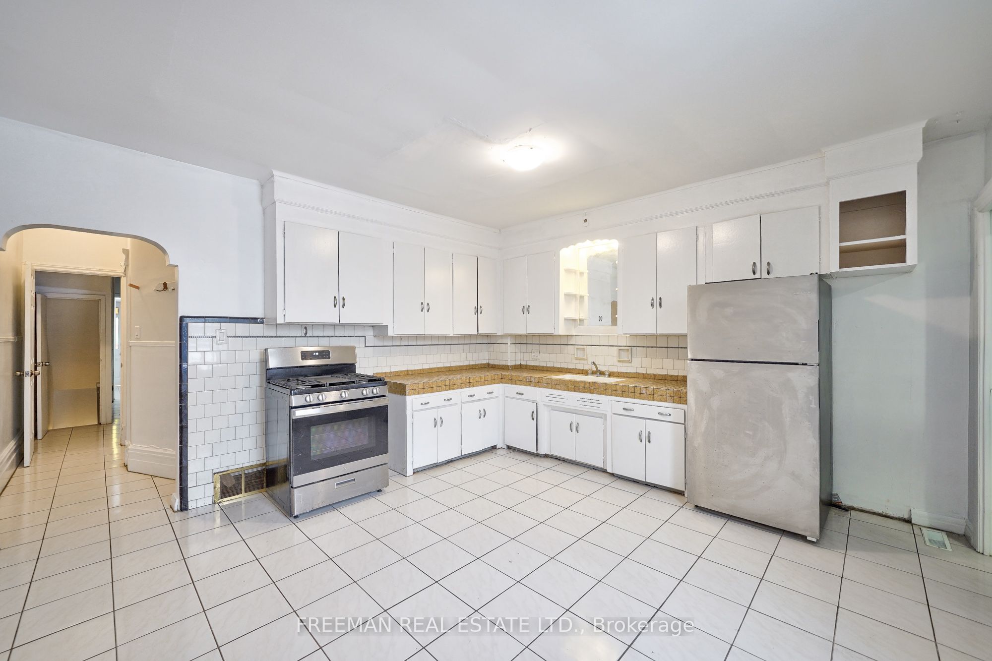 Photo 50 of 433 Manning Avenue, Toronto, Palmerston-Little Italy — HOMEH