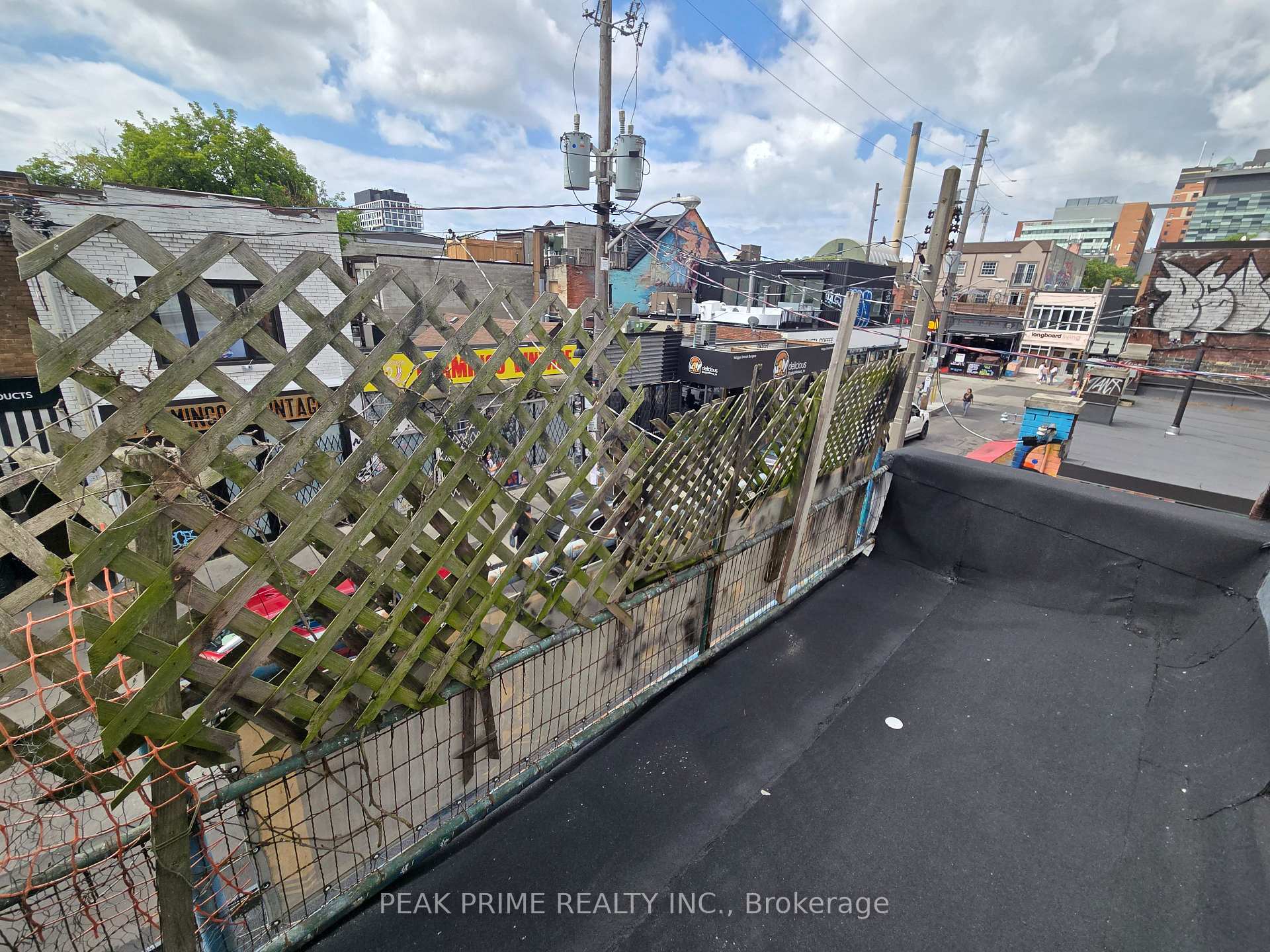 Photo 3 of Unit Upper, 198 Baldwin Street, Toronto, Kensington-Chinatown — HOMEH