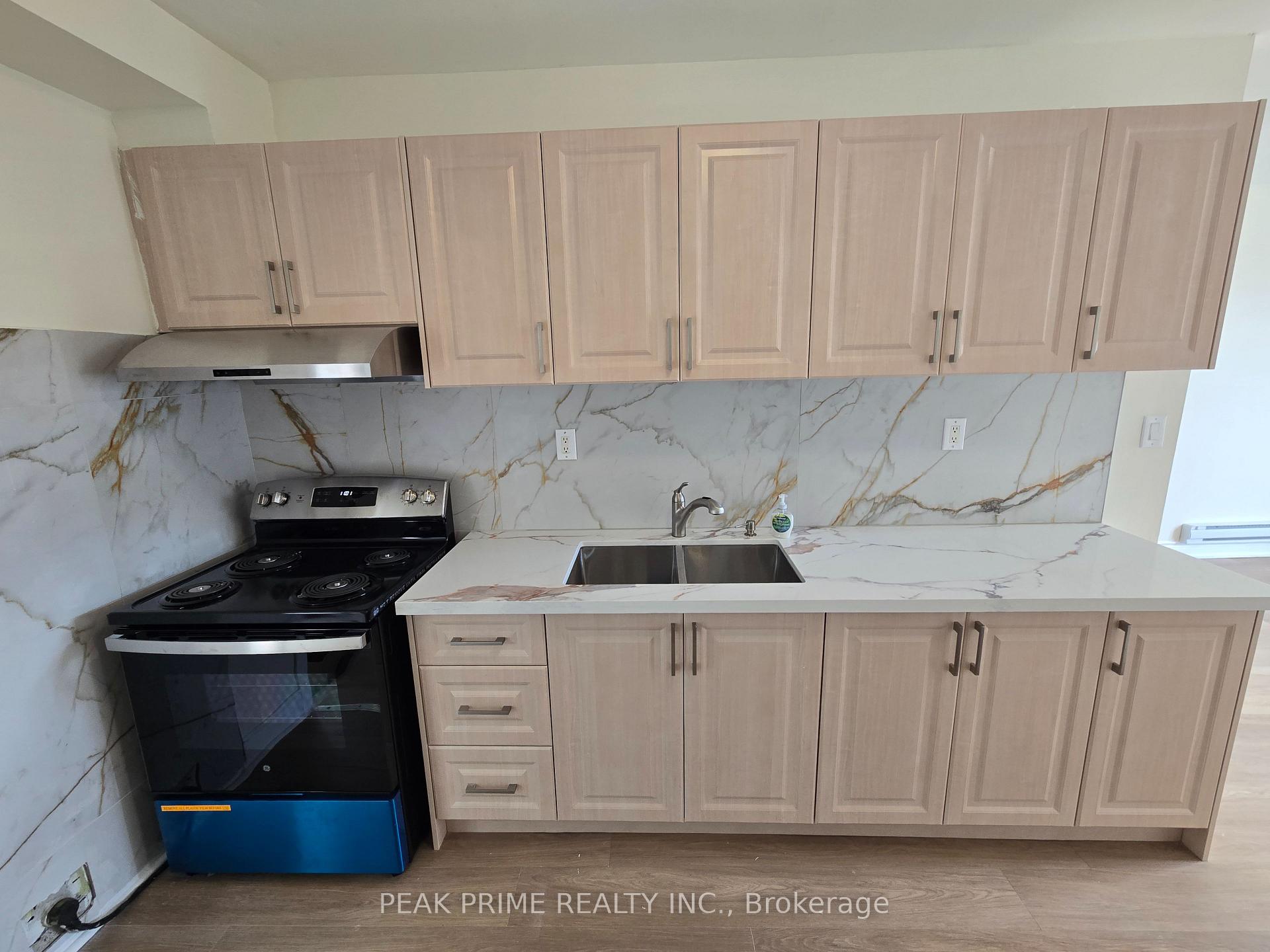 Photo 5 of Unit Upper, 198 Baldwin Street, Toronto, Kensington-Chinatown — HOMEH
