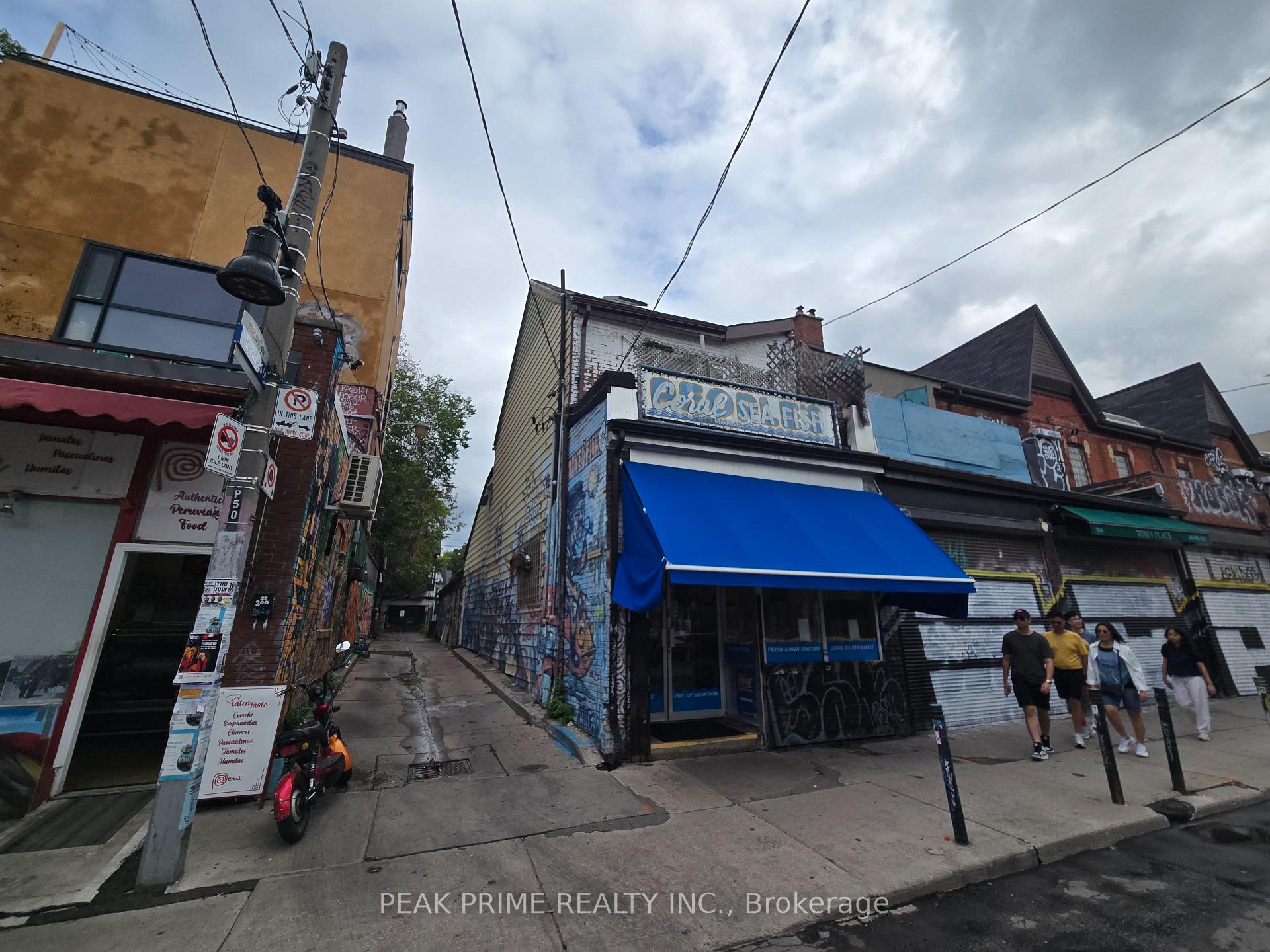 Photo 11 of Unit Upper, 198 Baldwin Street, Toronto, Kensington-Chinatown — HOMEH