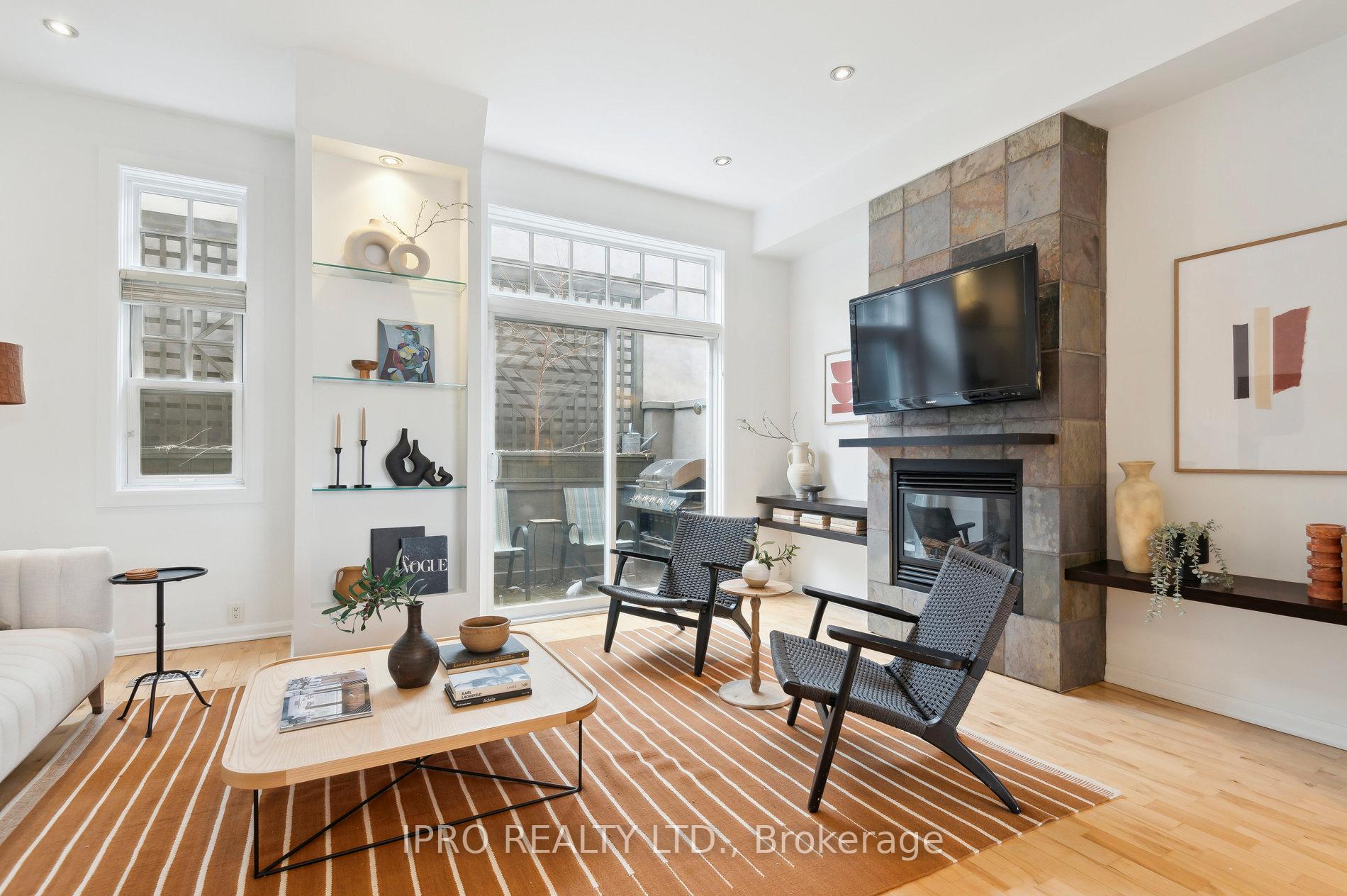 Photo 10 of 912D Logan Avenue, Toronto, Playter Estates-Danforth — HOMEH