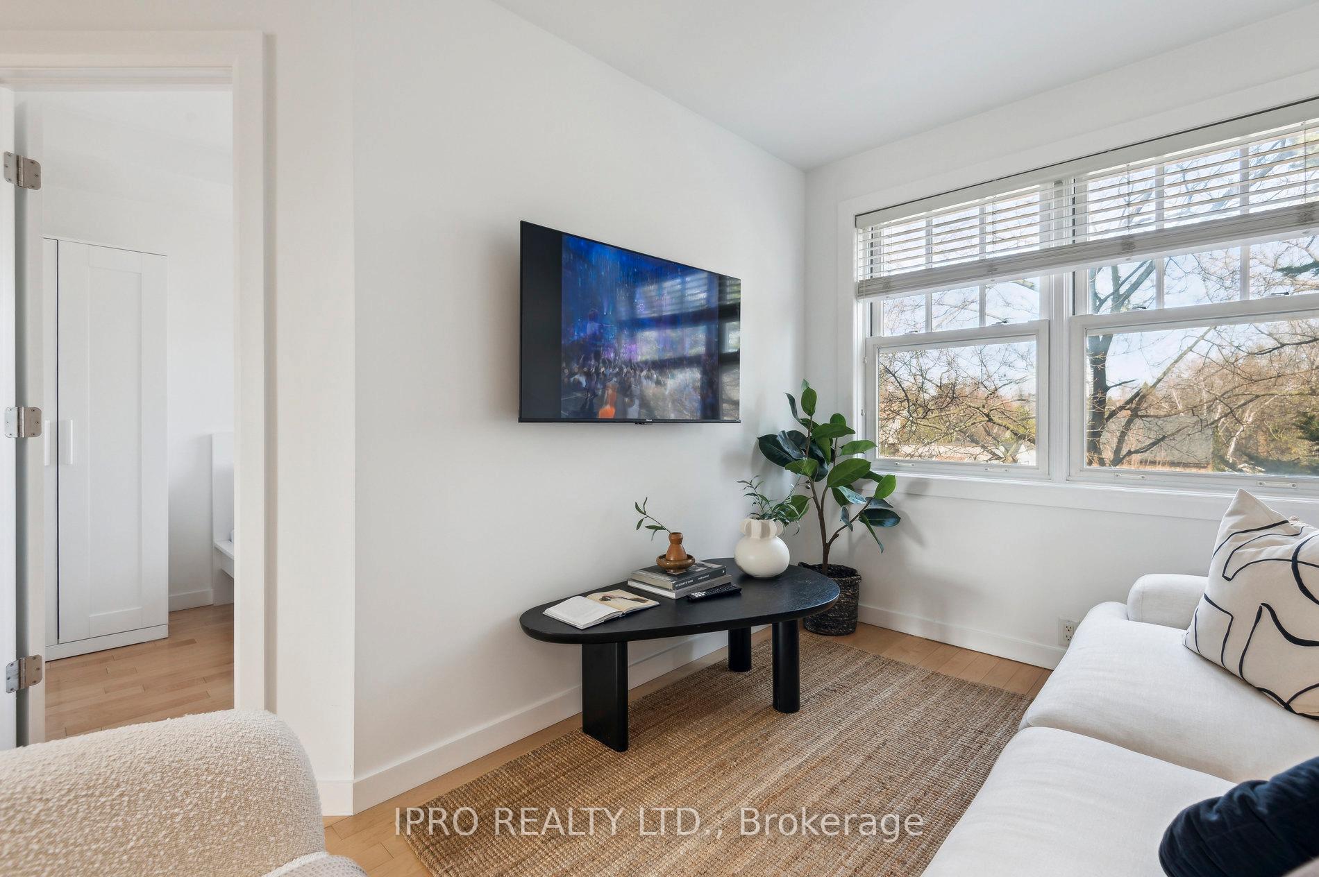 Photo 18 of 912D Logan Avenue, Toronto, Playter Estates-Danforth — HOMEH