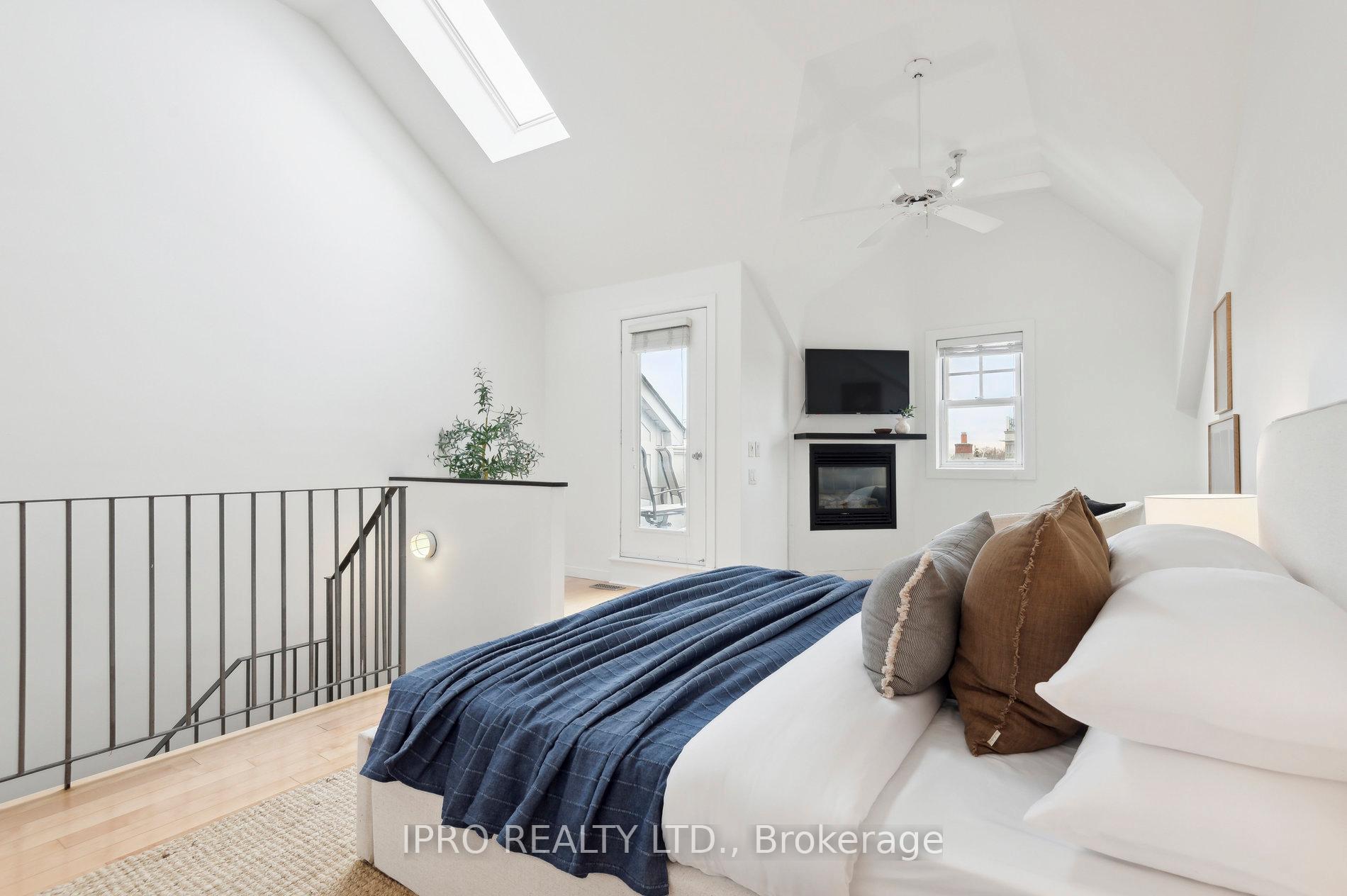 Photo 22 of 912D Logan Avenue, Toronto, Playter Estates-Danforth — HOMEH