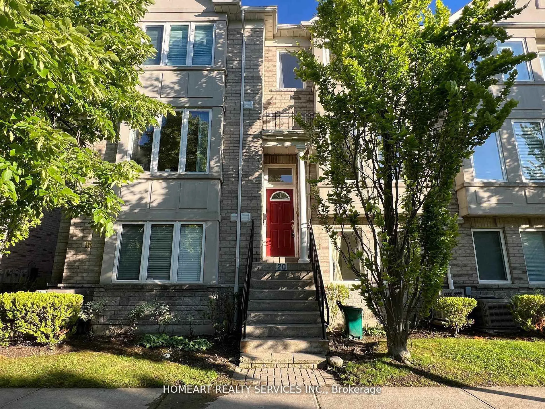 Photo 2 of 20 Leitchcroft Crescent, Markham, Commerce Valley — HOMEH