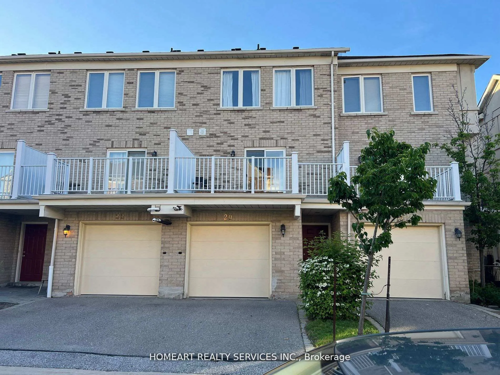 Photo 20 of 20 Leitchcroft Crescent, Markham, Commerce Valley — HOMEH