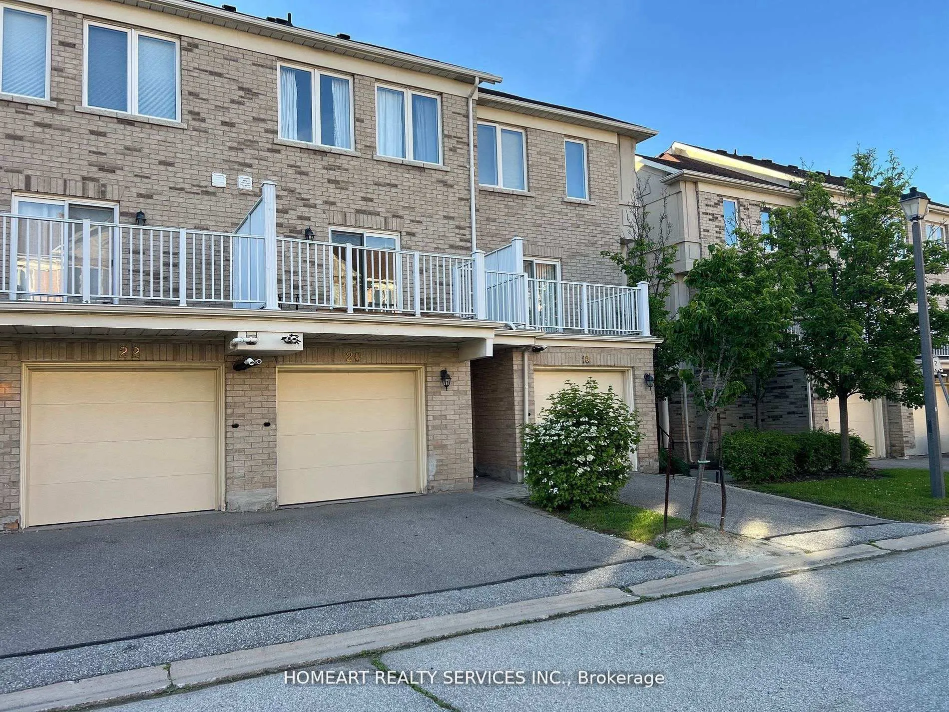 Photo 21 of 20 Leitchcroft Crescent, Markham, Commerce Valley — HOMEH