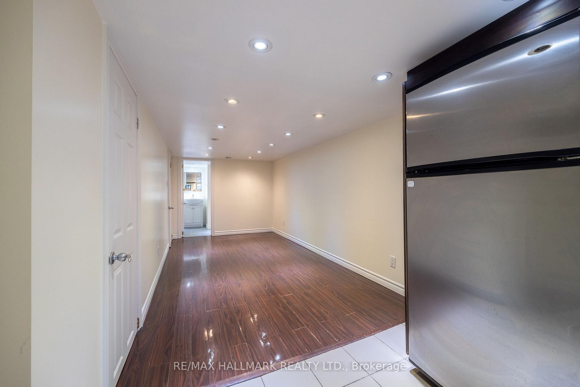 Photo 2 of Unit Basement, 152 Alameda Avenue, Toronto, Oakwood Village — HOMEH