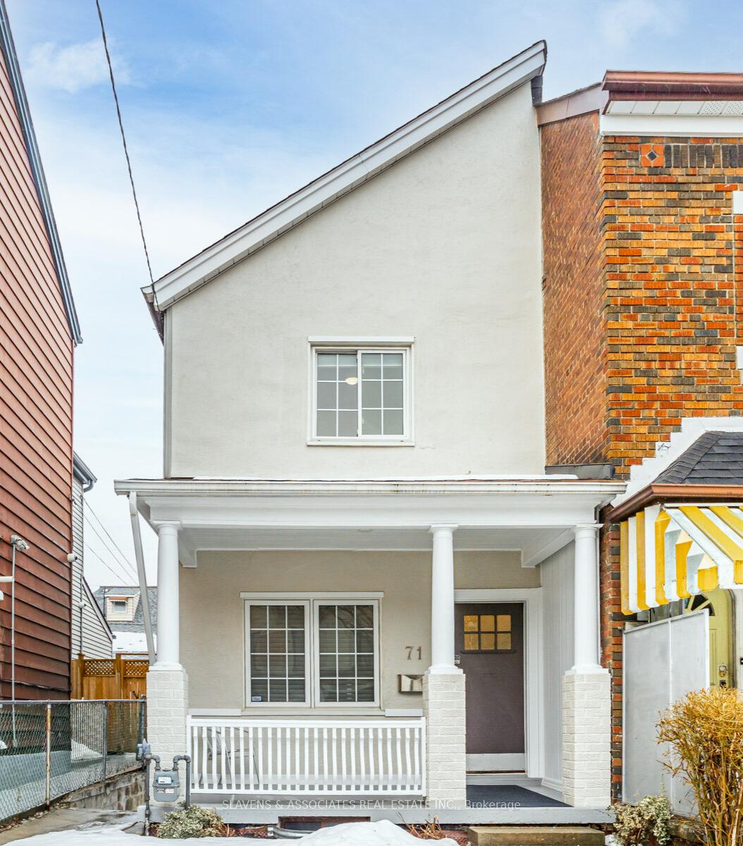 Photo 2 of Unit Lower, 71 Montrose Avenue, Toronto, Trinity-Bellwoods — HOMEH