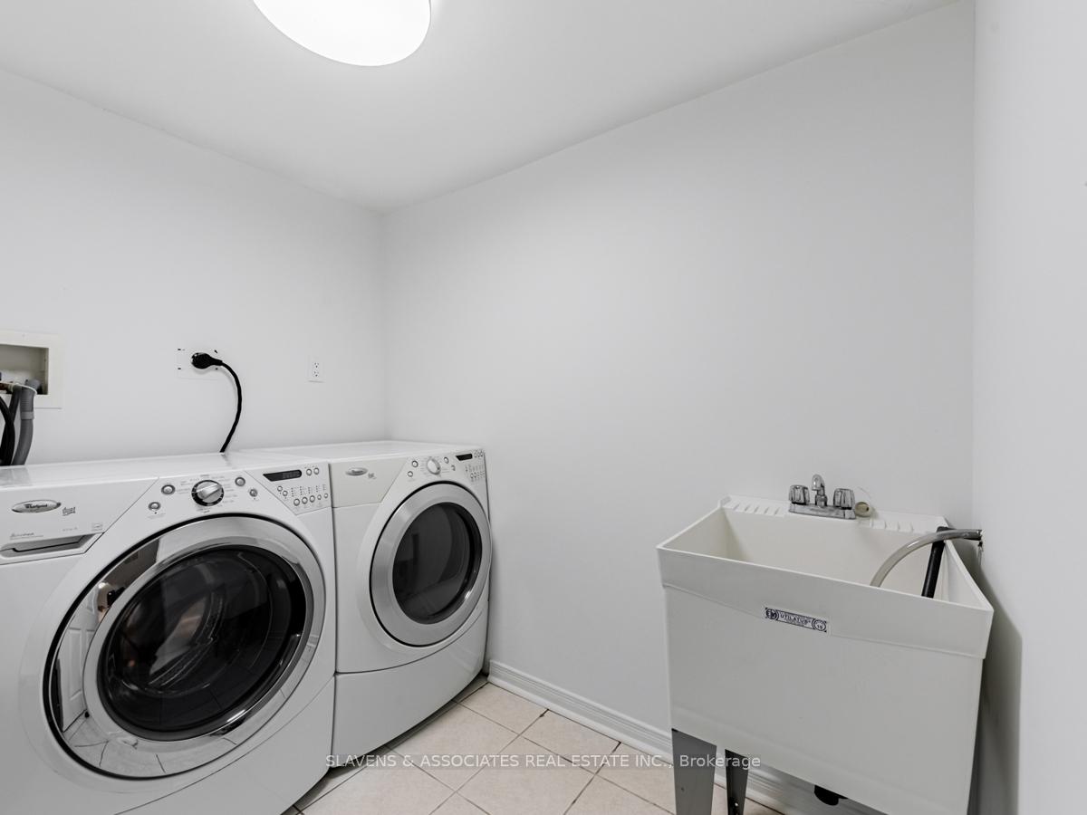 Photo 13 of Unit Lower, 71 Montrose Avenue, Toronto, Trinity-Bellwoods — HOMEH