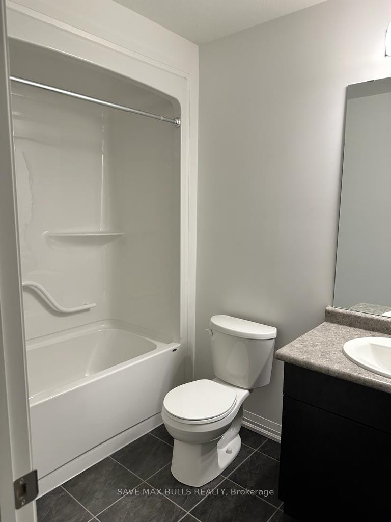 Photo 5 of 156 Bur Oak Drive, Thorold, Confederation Heights — HOMEH